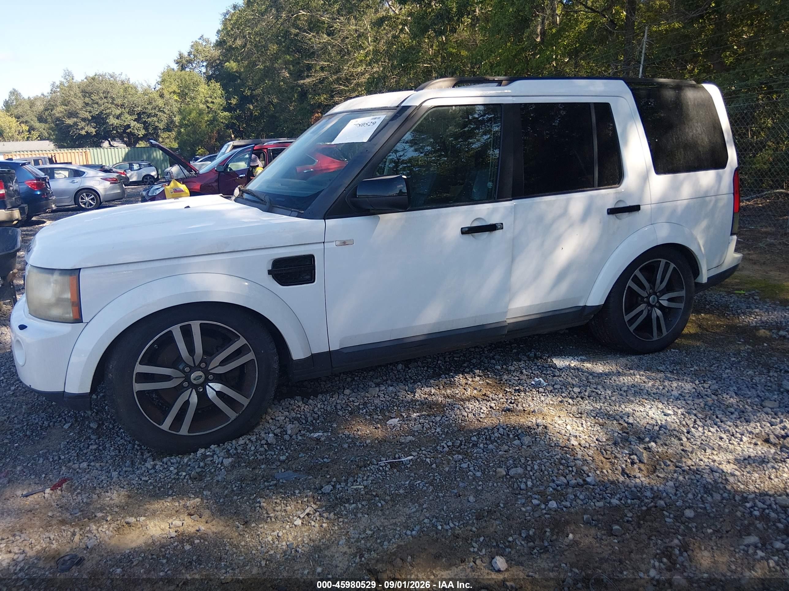2011 Land Rover Lr4   White vin: SALAG2D46BA565643