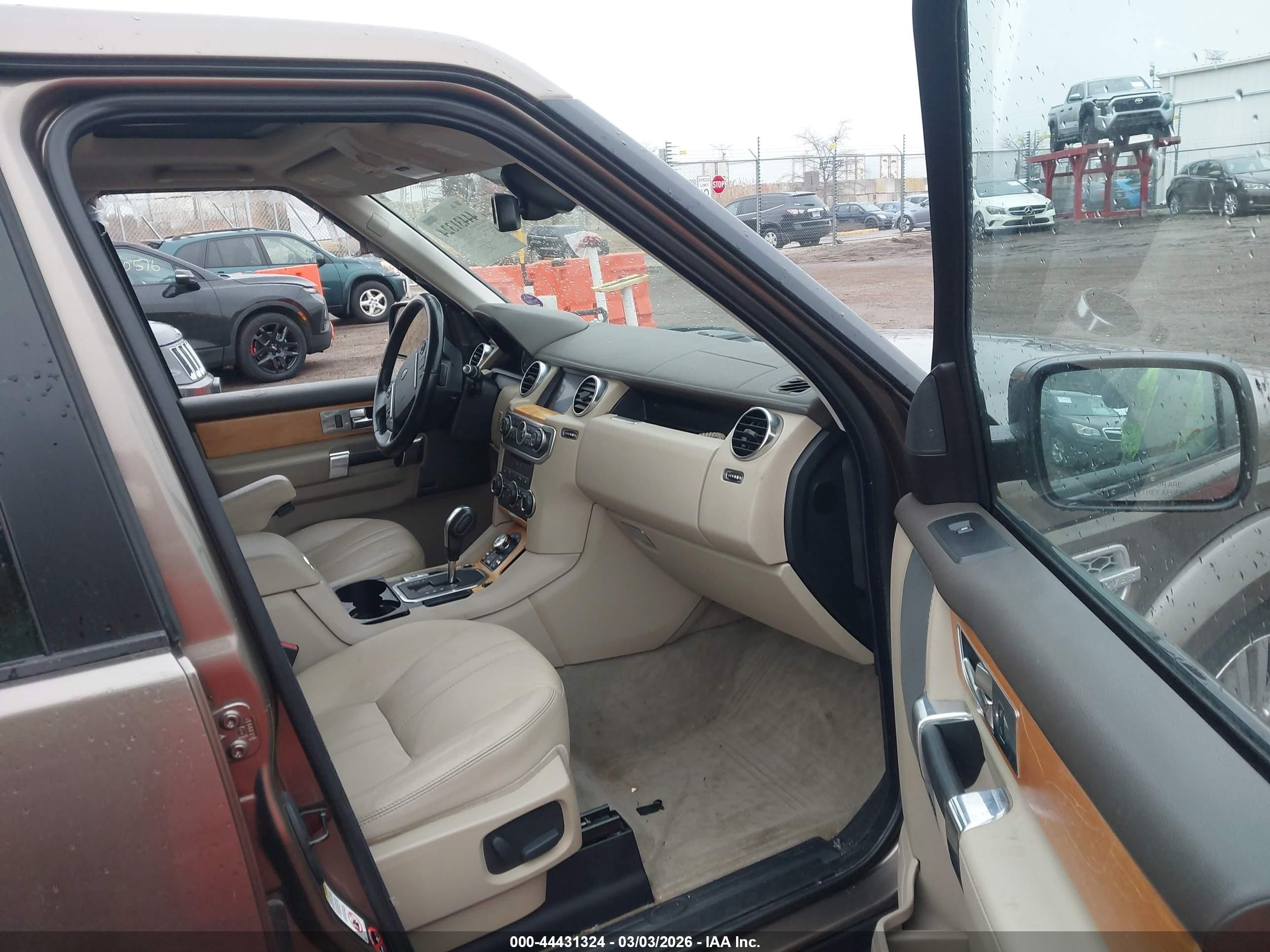 2012 Land Rover Lr4   Brown vin: SALAG2D46CA615880