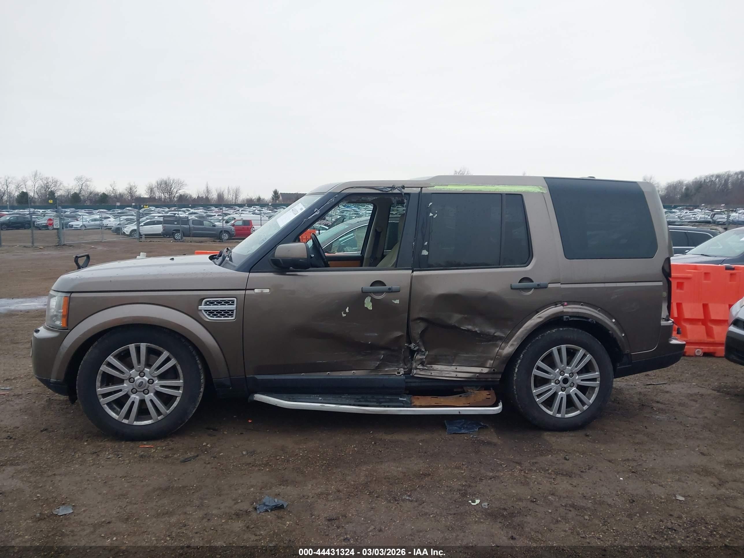 2012 Land Rover Lr4   Brown vin: SALAG2D46CA615880
