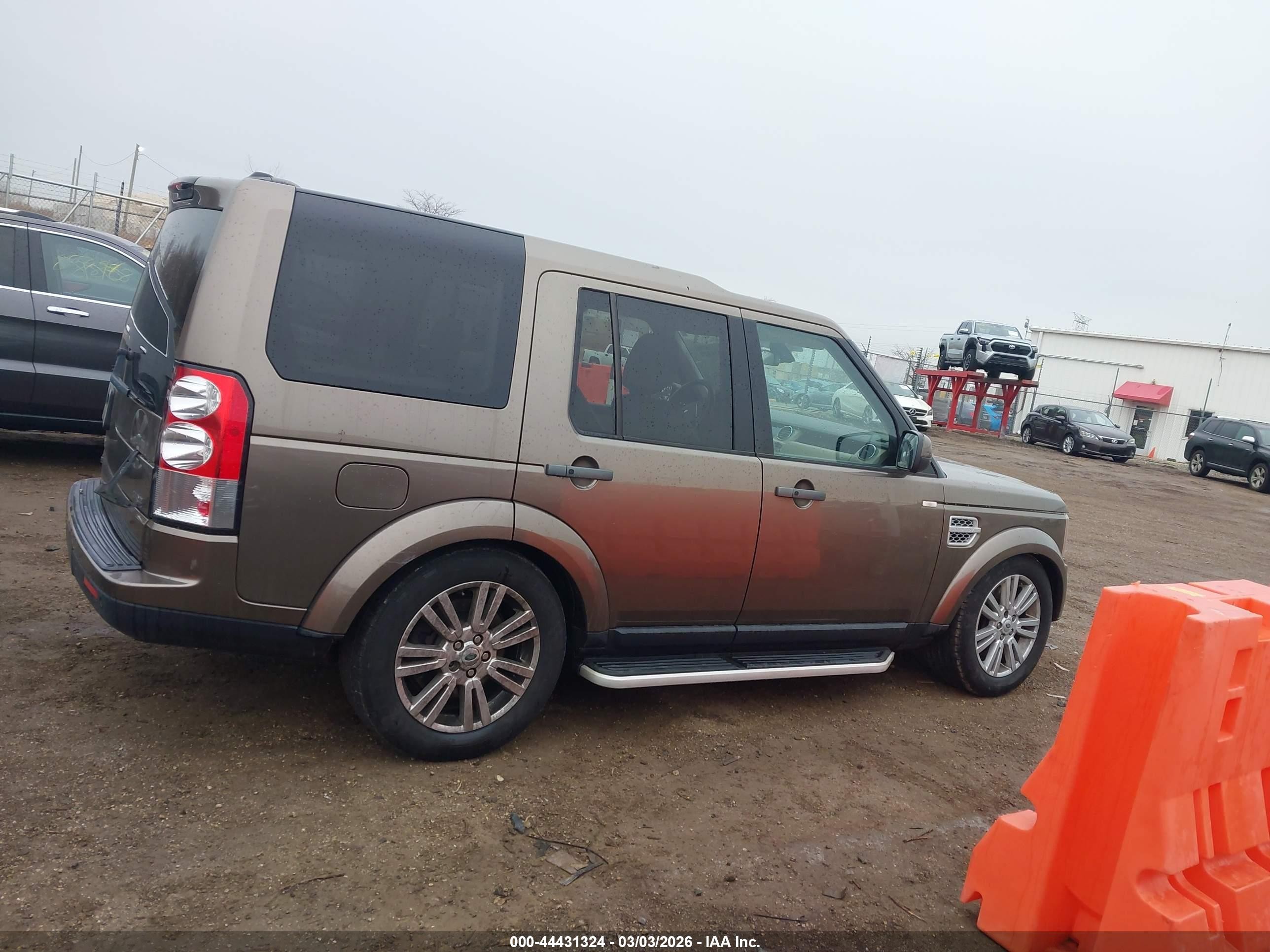 2012 Land Rover Lr4   Brown vin: SALAG2D46CA615880