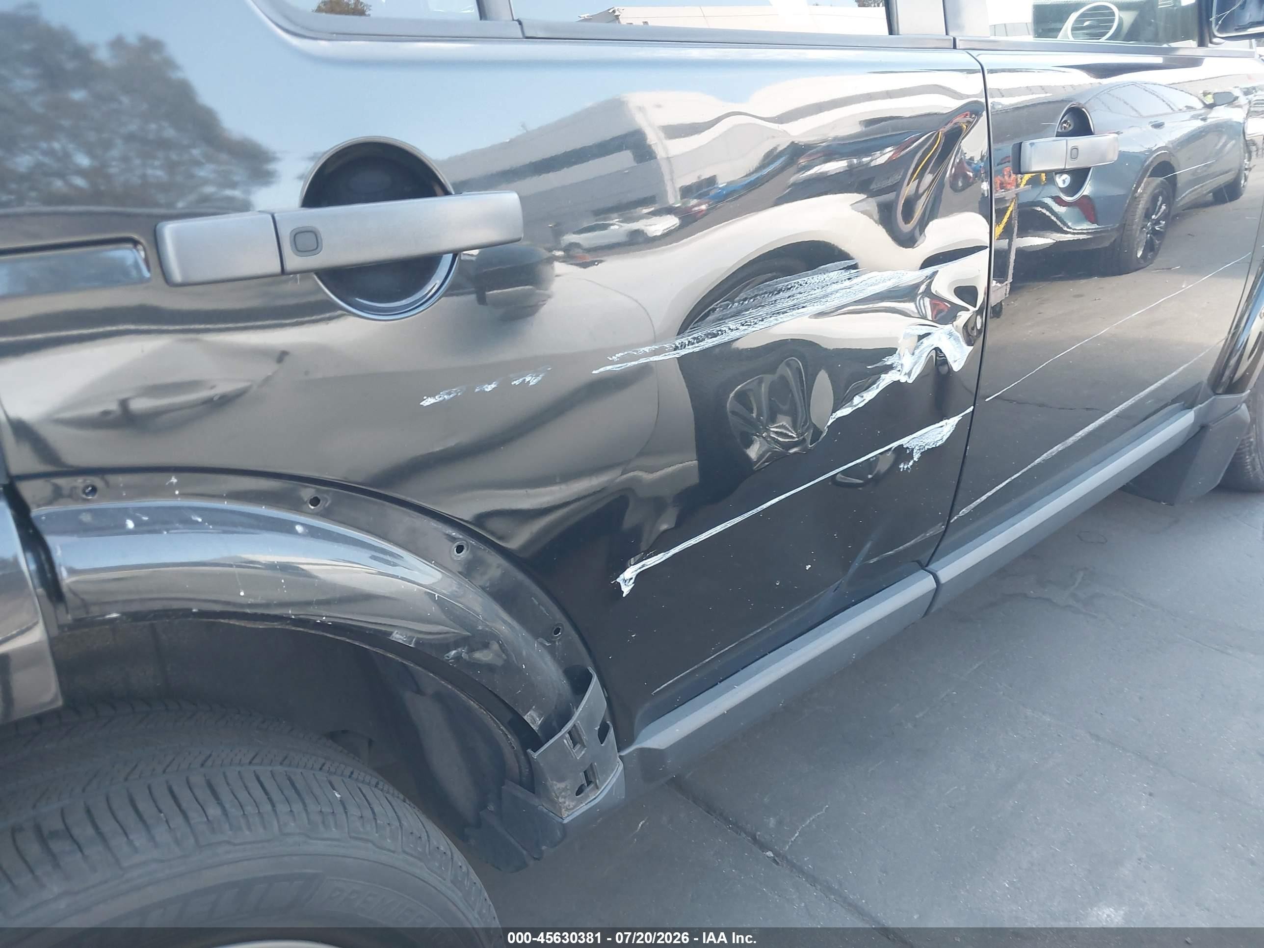 2013 Land Rover Lr4   Черный vin: SALAG2D46DA673294