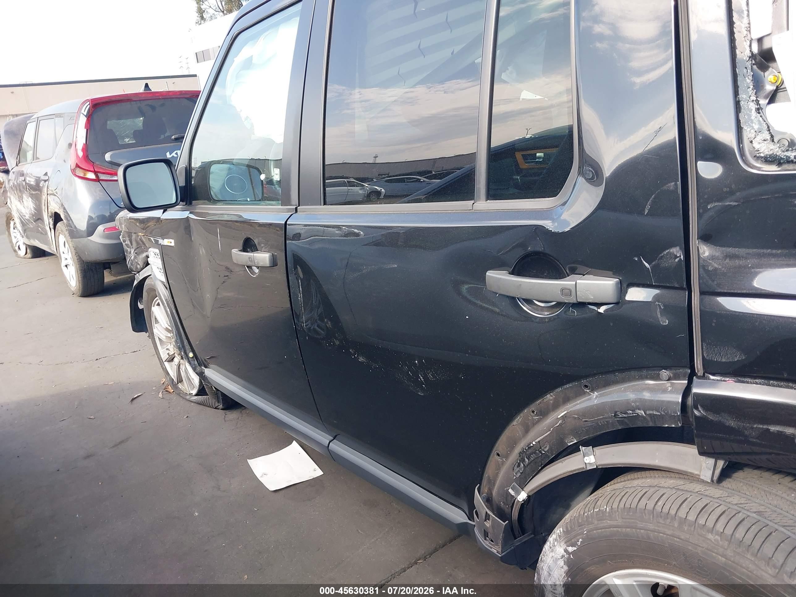 2013 Land Rover Lr4   Черный vin: SALAG2D46DA673294