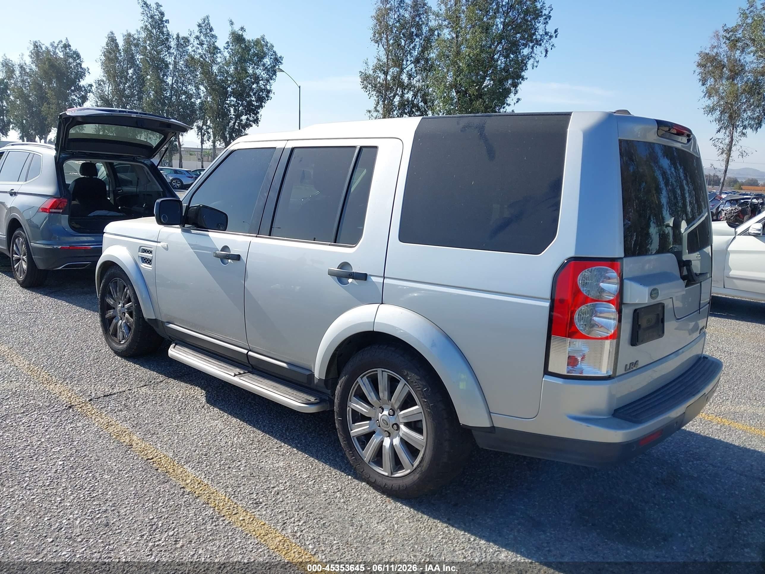2013 Land Rover Lr4   Silver vin: SALAG2D47DA681680