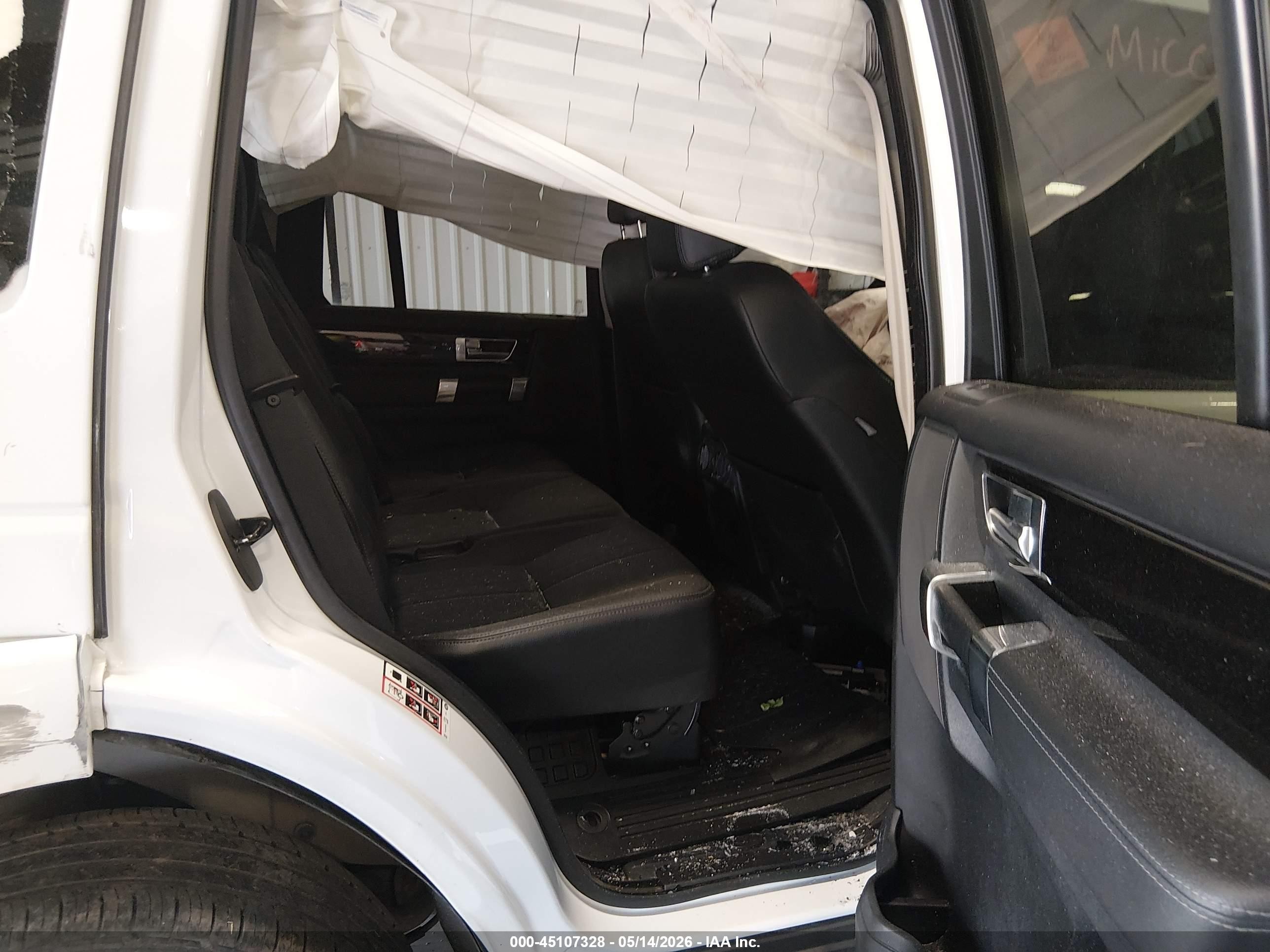 2011 Land Rover Lr4   White vin: SALAG2D4XBA553365