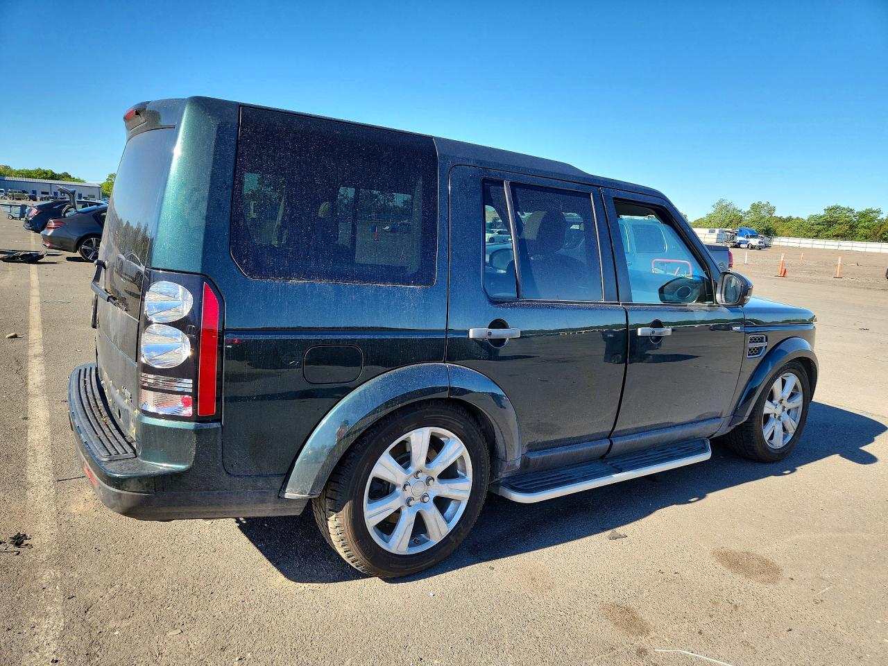 2015 Land Rover Lr4 Green vin: SALAG2V60FA761051