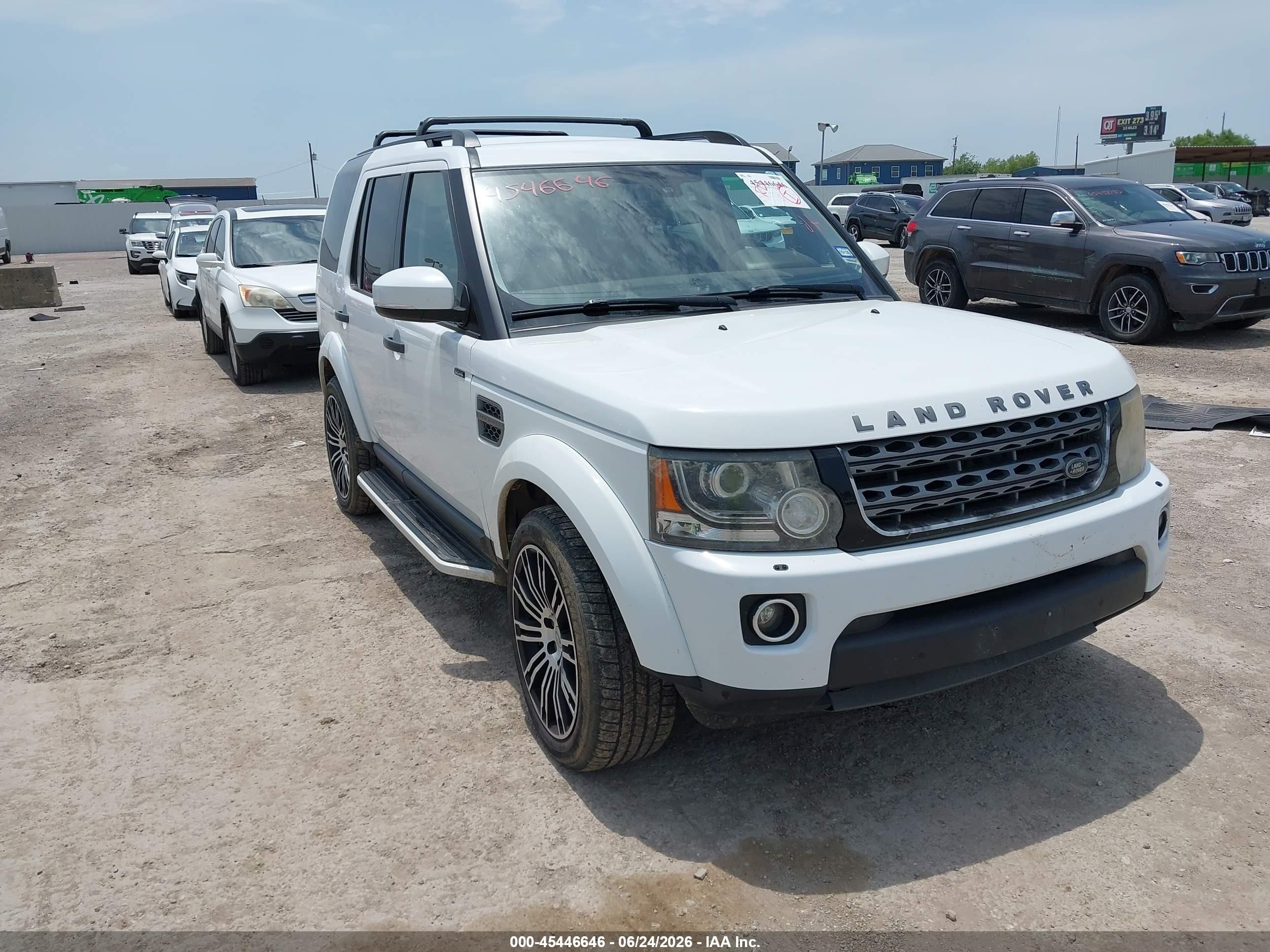 2015 Land Rover Lr4   White vin: SALAG2V61FA748230