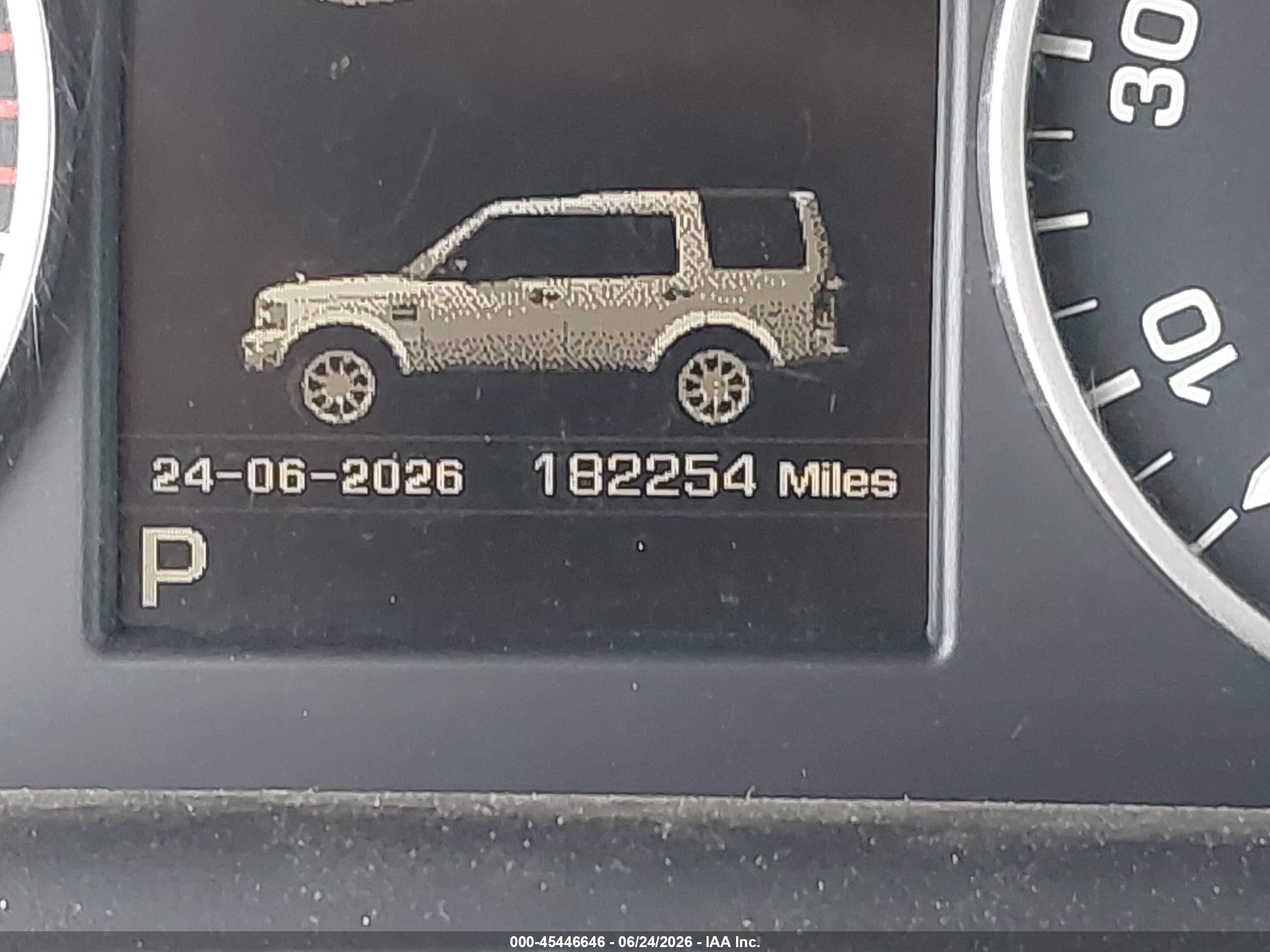 2015 Land Rover Lr4   White vin: SALAG2V61FA748230