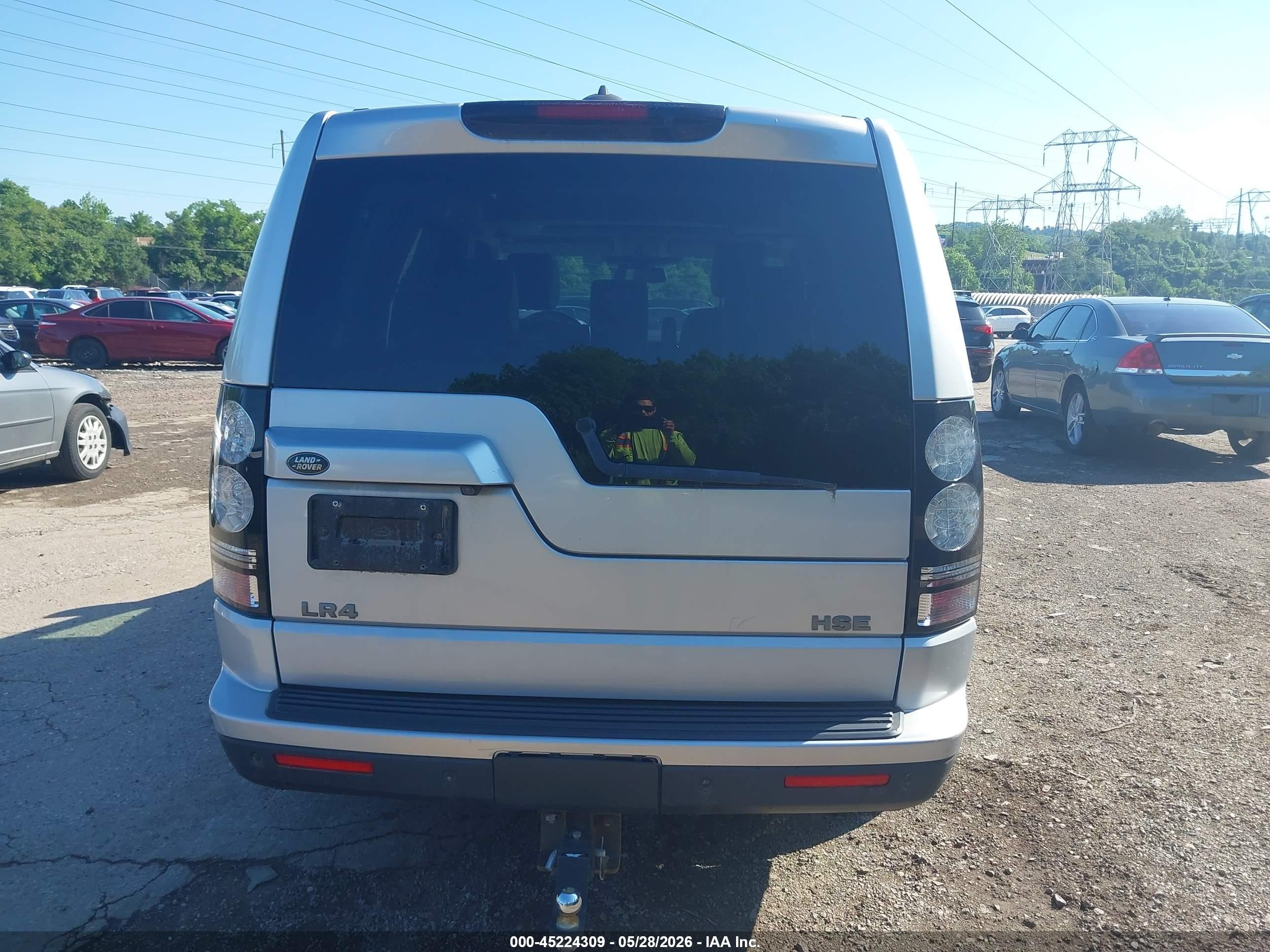 2015 Land Rover Lr4 Silver vin: SALAG2V61FA769319