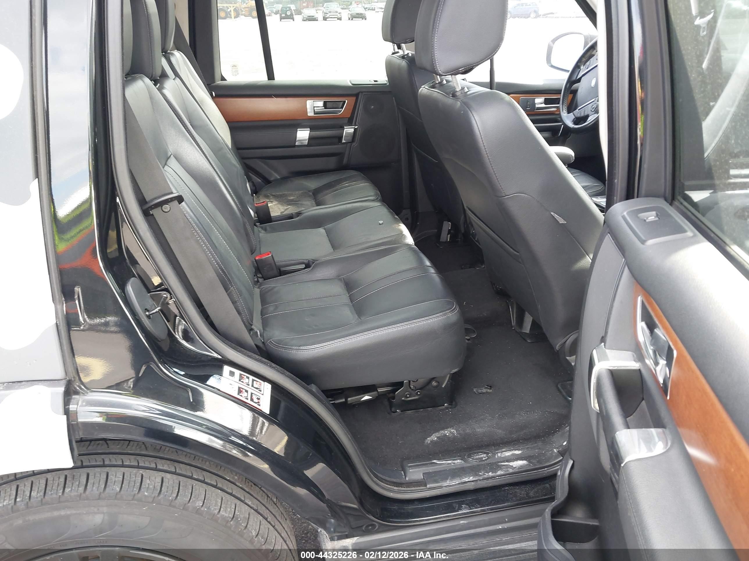 2015 Land Rover Lr4   Black vin: SALAG2V63FA774053