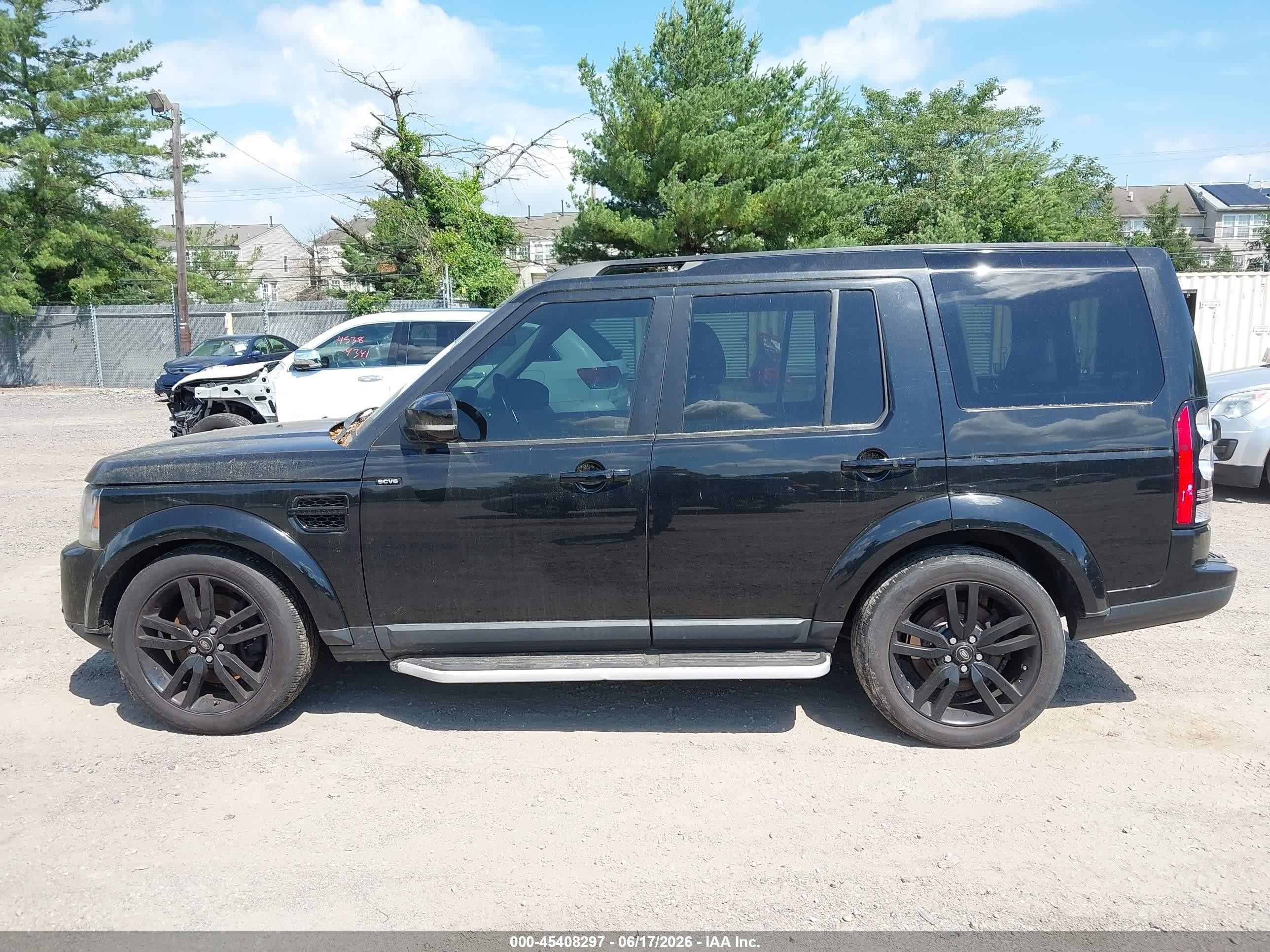 2015 Land Rover Lr4 Black vin: SALAG2V6XFA750770