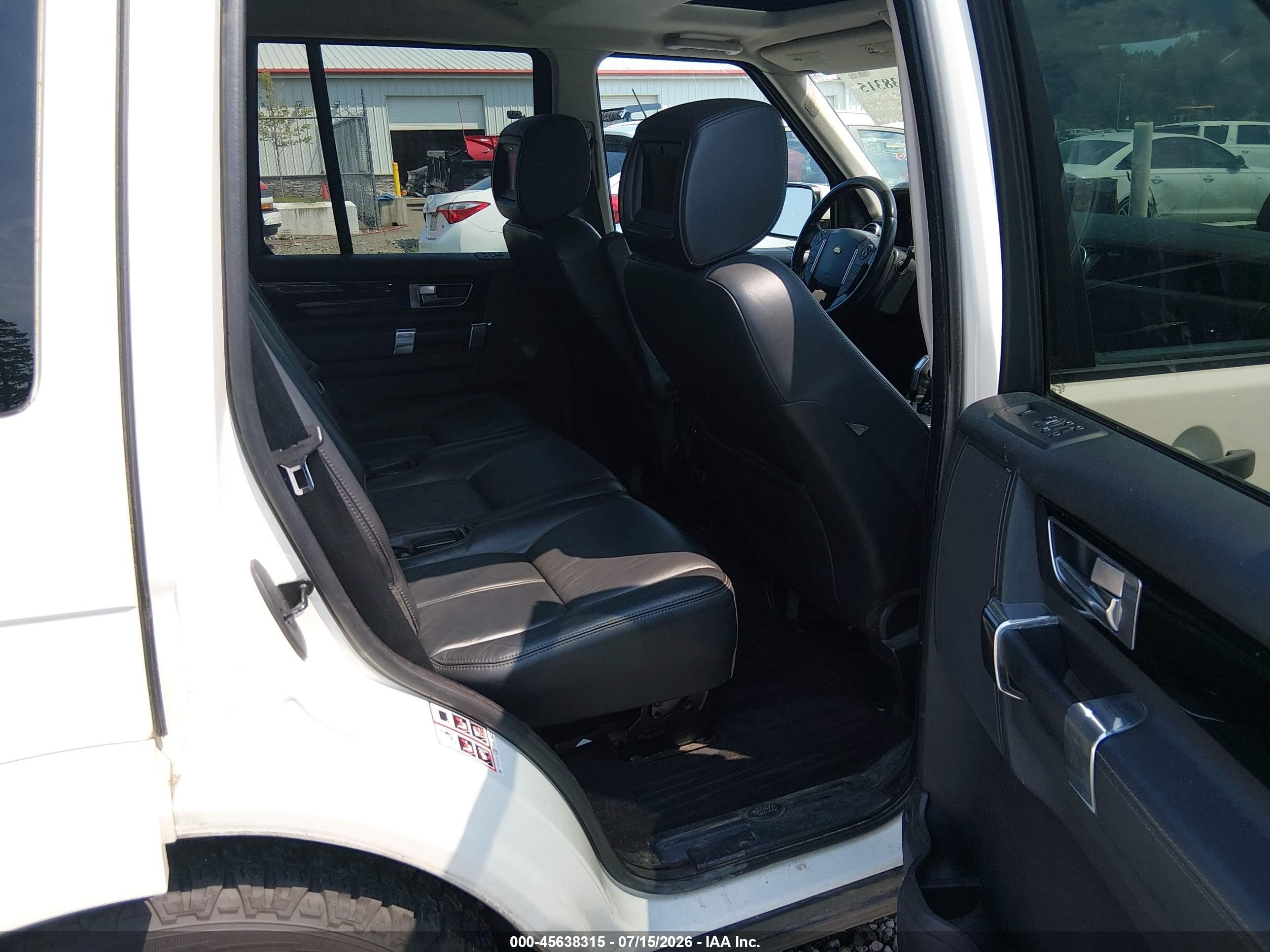 2010 Land Rover Lr4   White vin: SALAK2D41AA534345