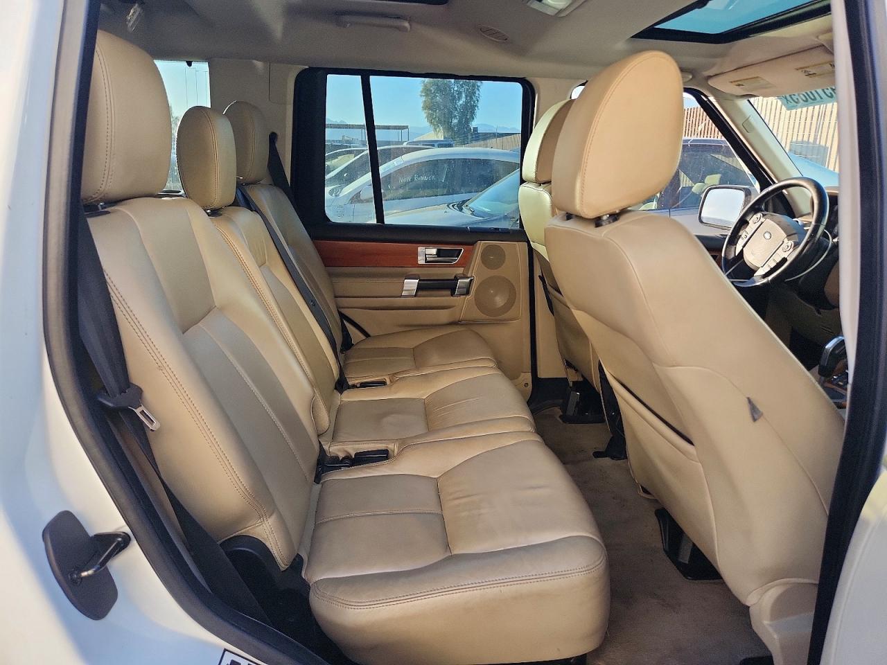 2011 Land Rover Lr4 Hse Luxury White vin: SALAK2D42BA554816