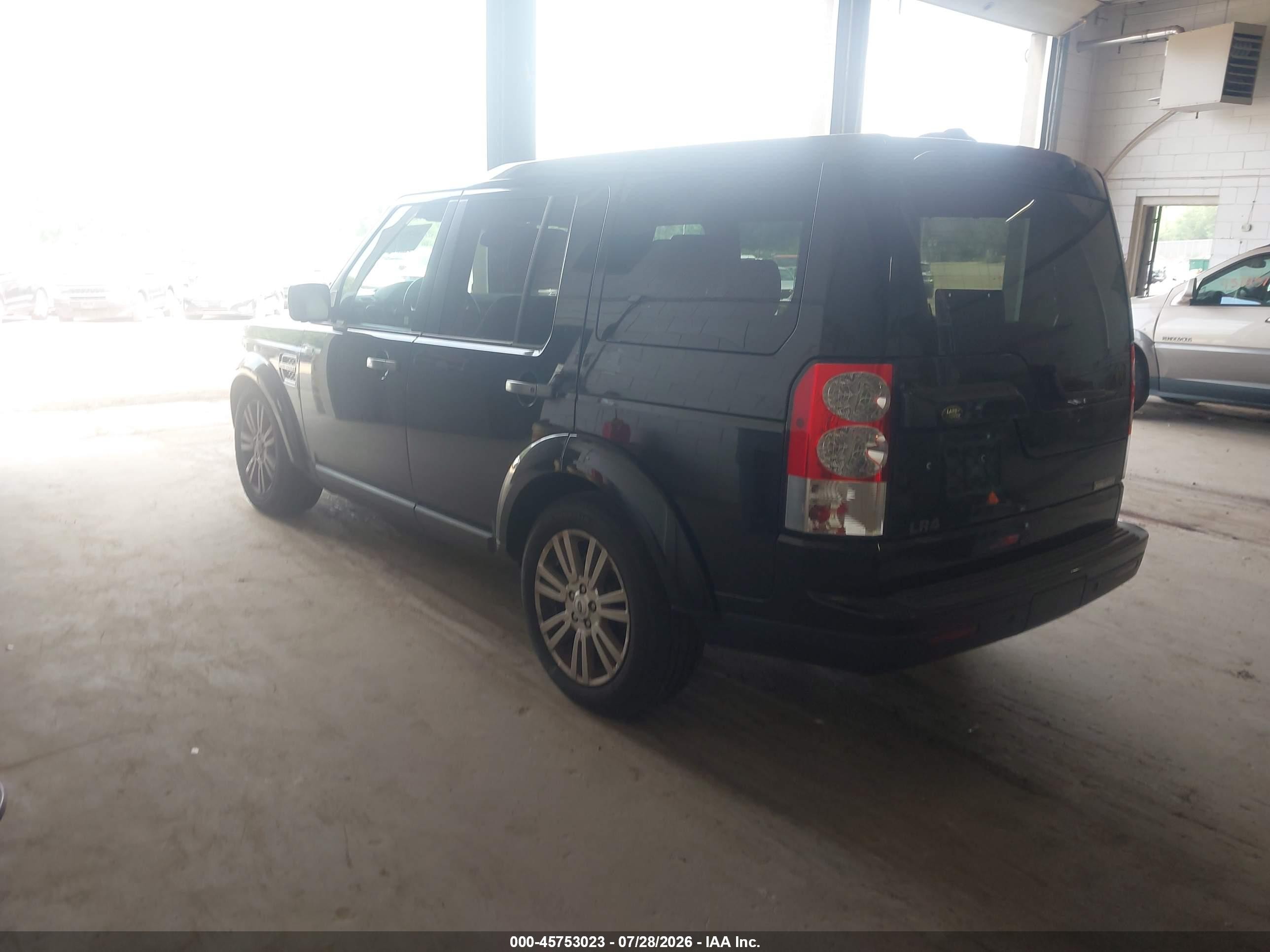 2010 Land Rover Lr4   Черный vin: SALAK2D45AA542755