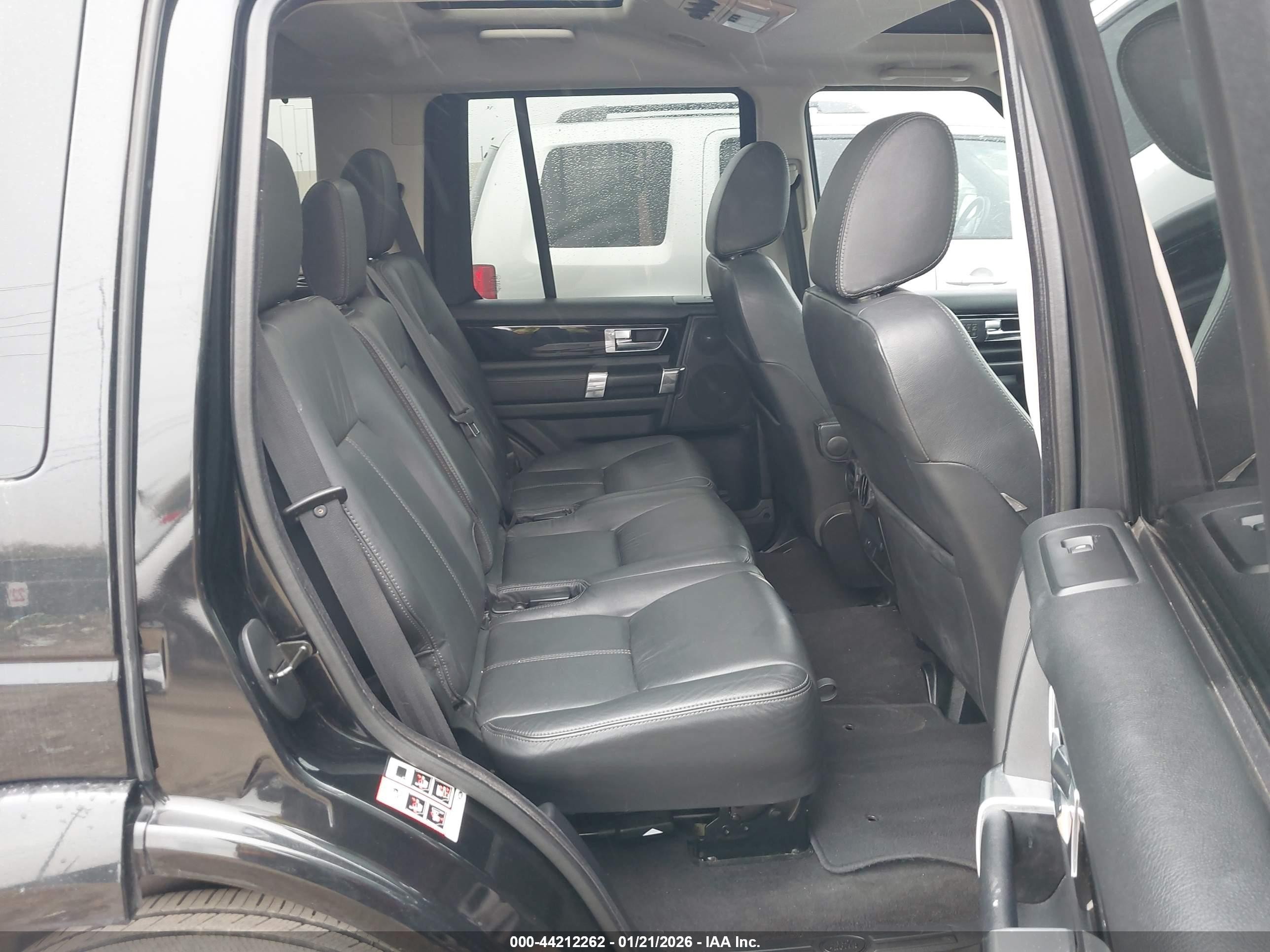 2013 Land Rover Lr4   Черный vin: SALAK2D46DA653383