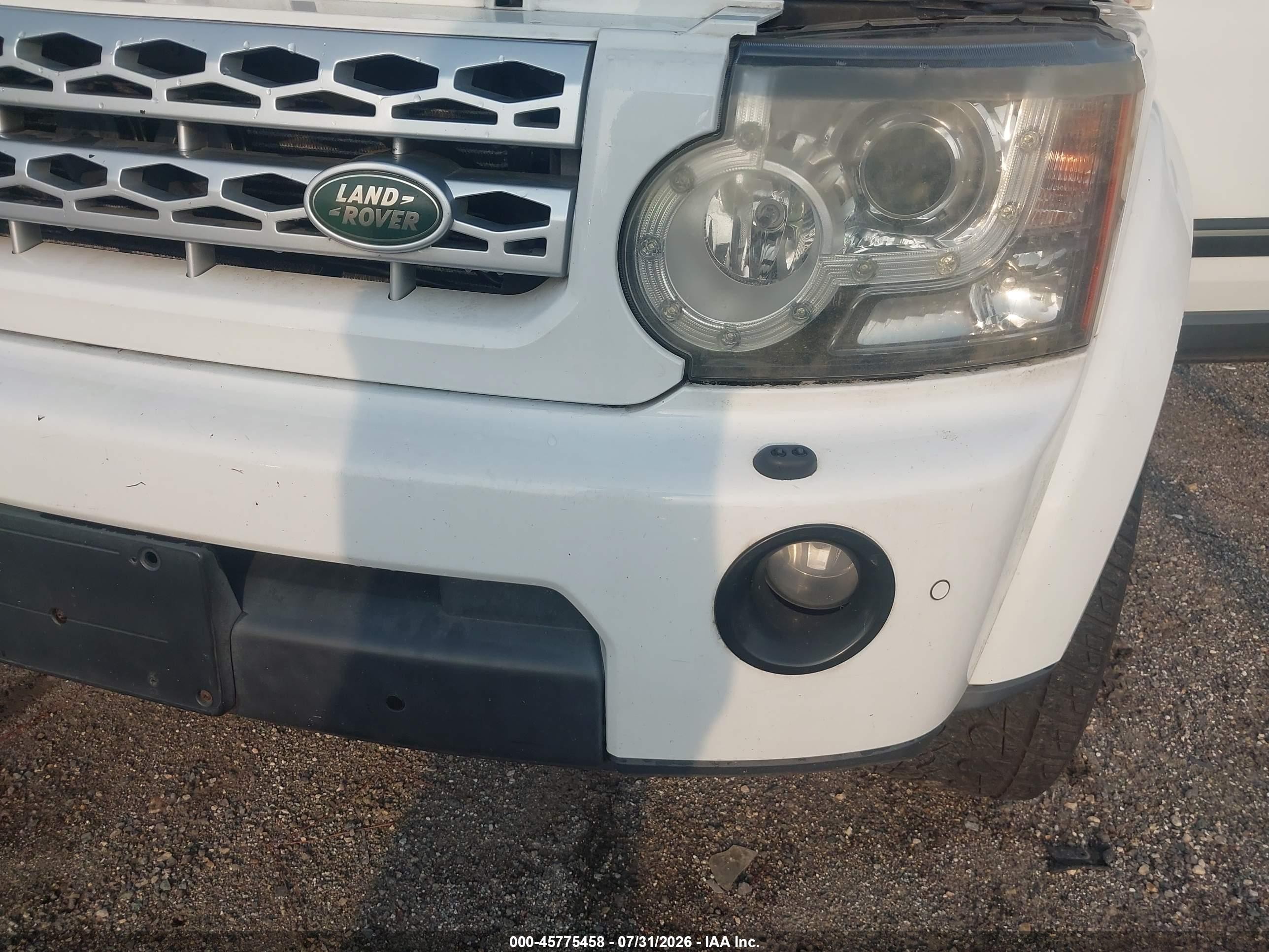 2011 Land Rover Lr4   White vin: SALAK2D48BA576173