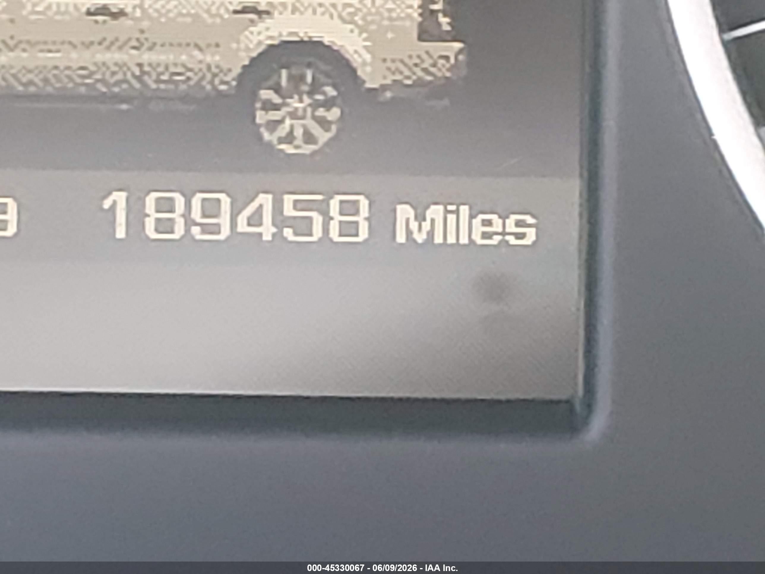 2011 Land Rover Lr4   Green vin: SALAK2D49BA572262