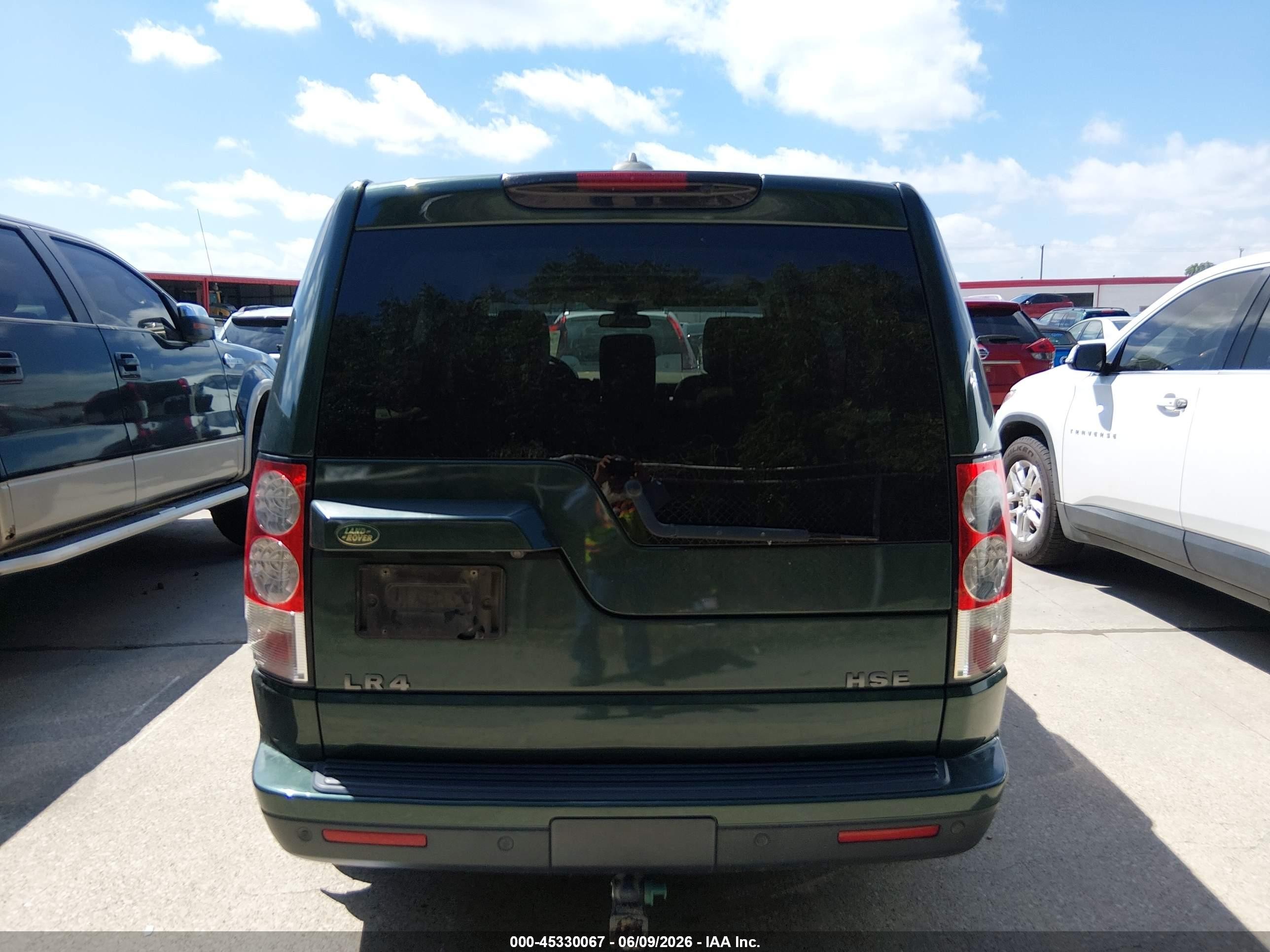2011 Land Rover Lr4   Green vin: SALAK2D49BA572262
