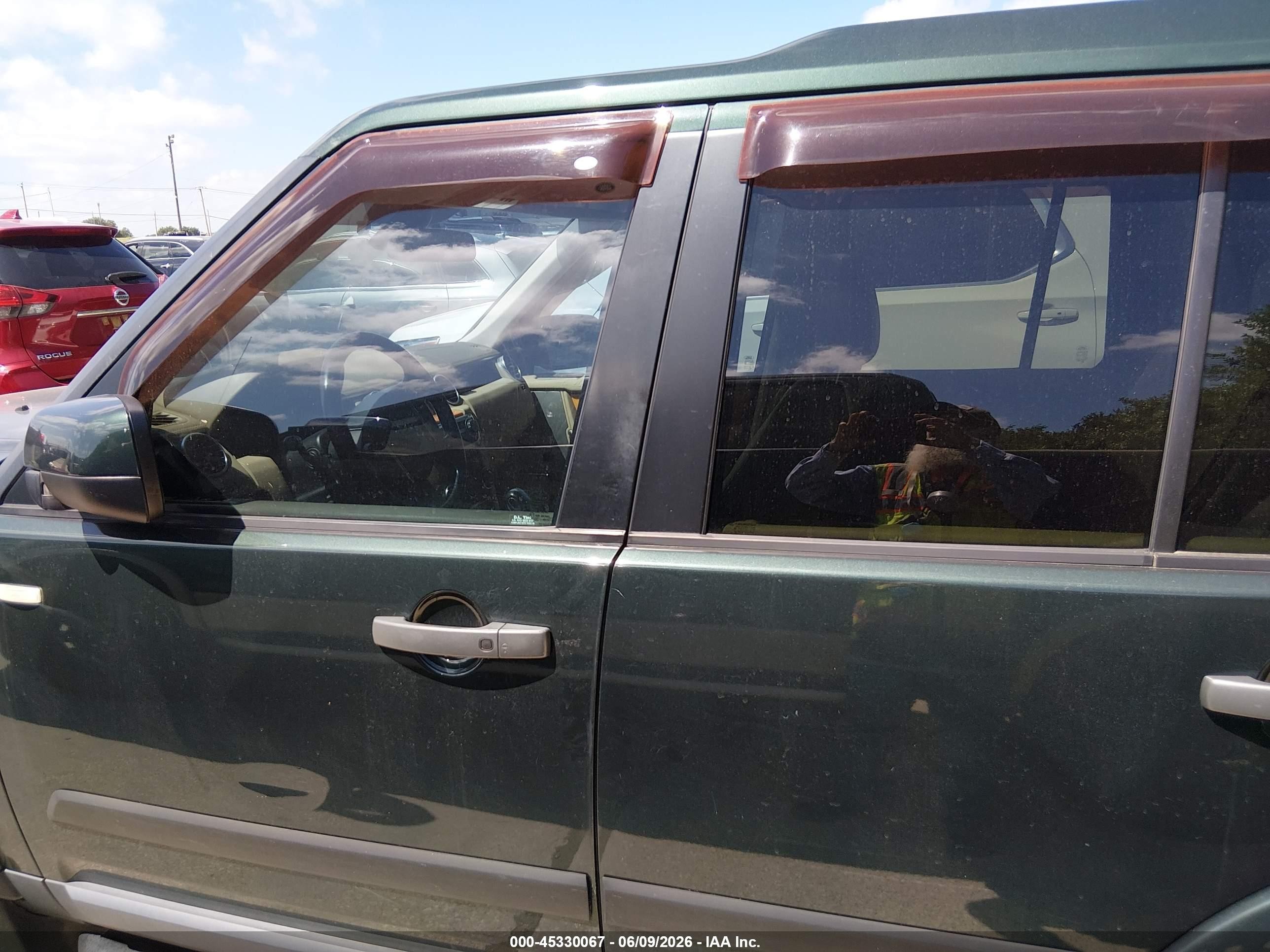 2011 Land Rover Lr4   Green vin: SALAK2D49BA572262