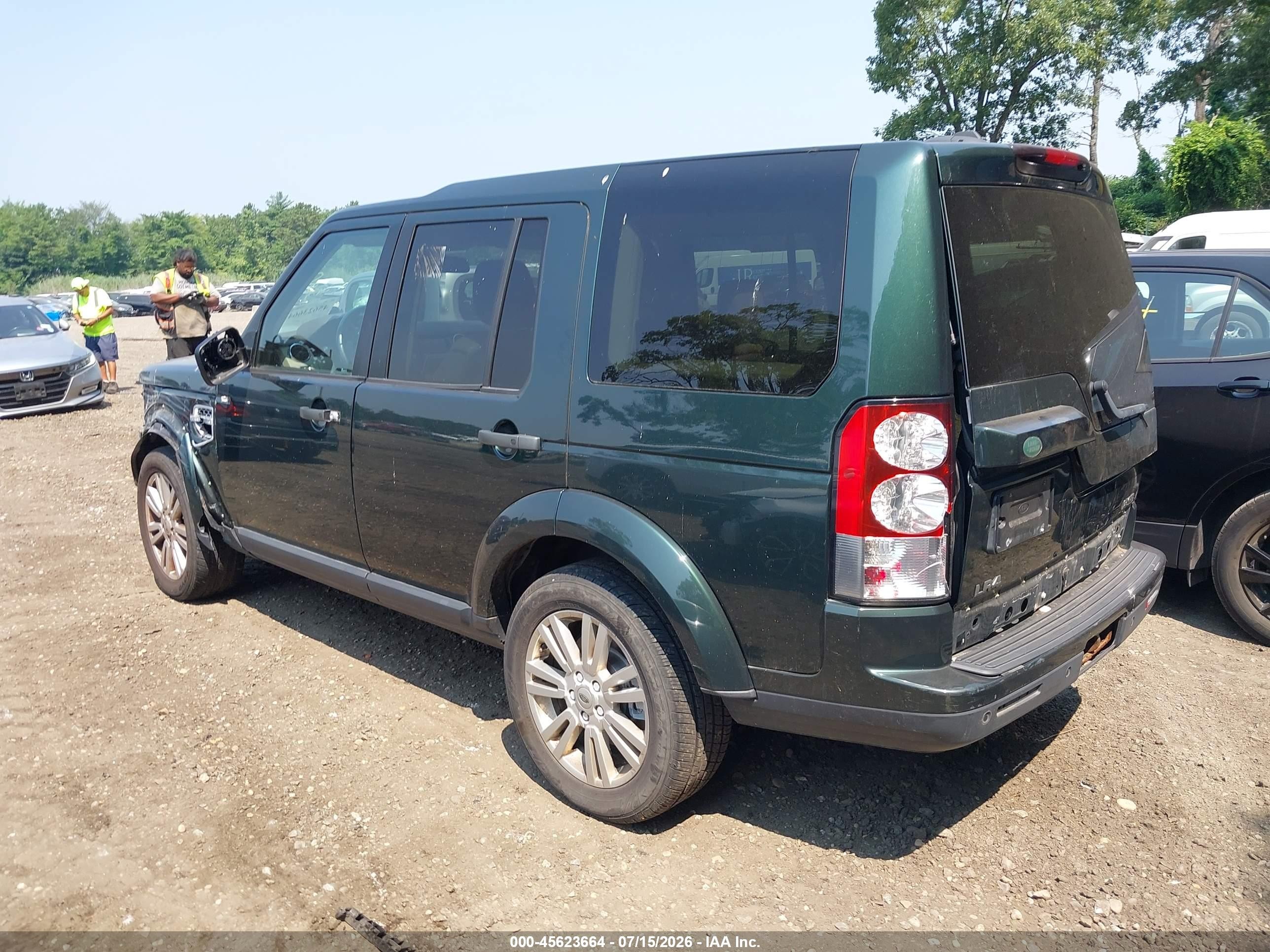 2011 Land Rover Lr4   Green vin: SALAK2D49BA586291