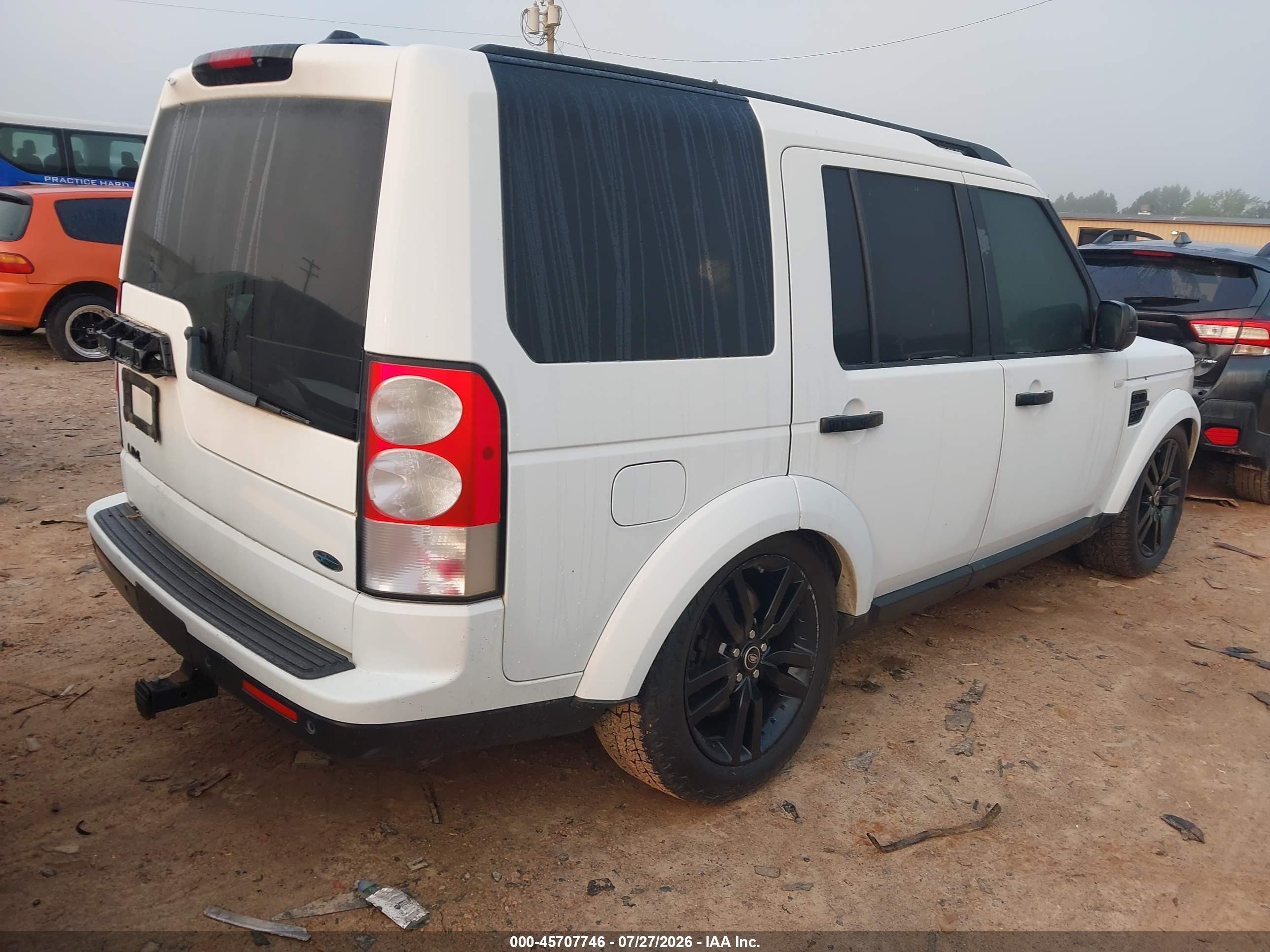 2013 Land Rover Lr4   White vin: SALAK2D4XDA679985