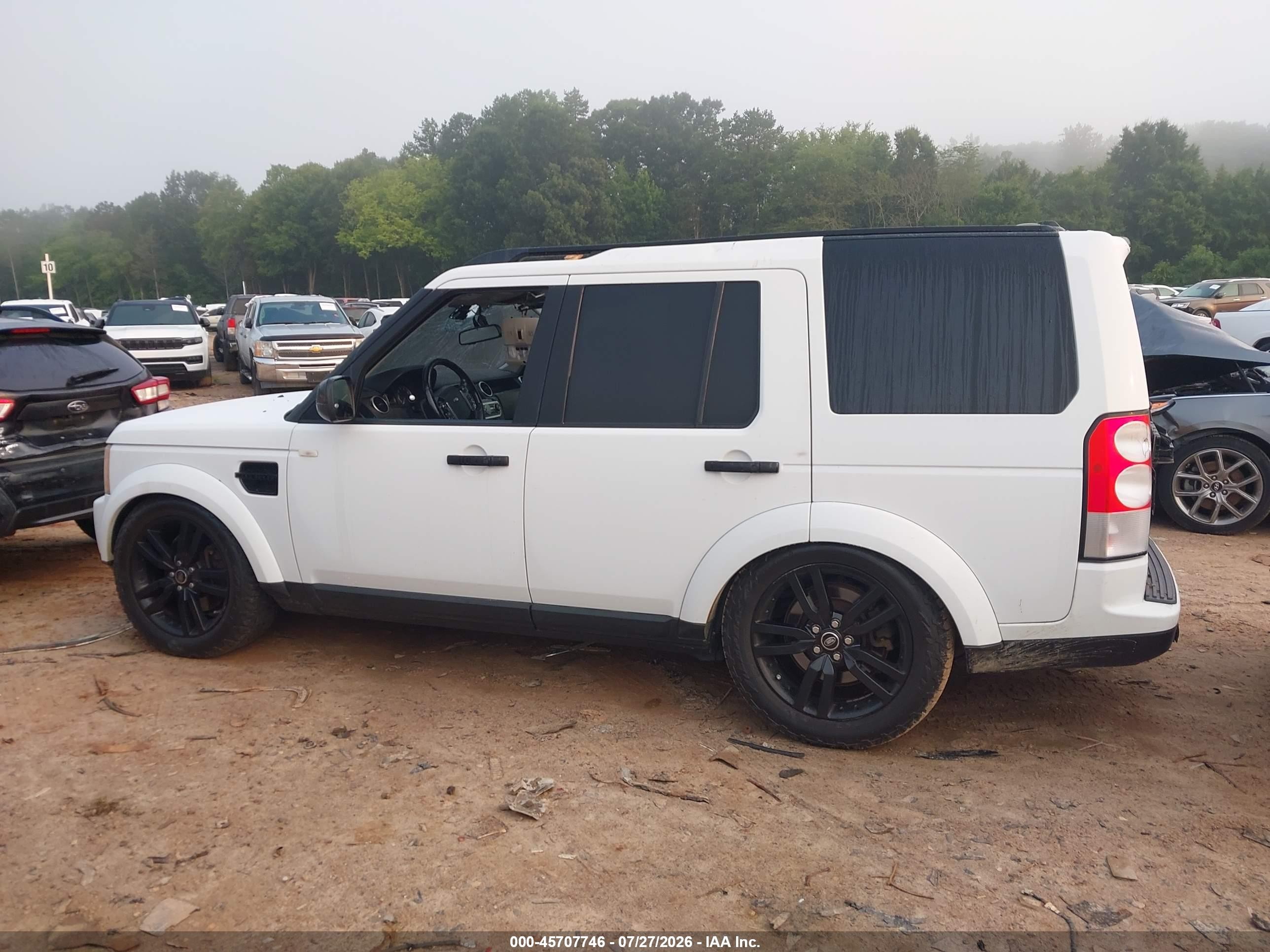 2013 Land Rover Lr4   White vin: SALAK2D4XDA679985