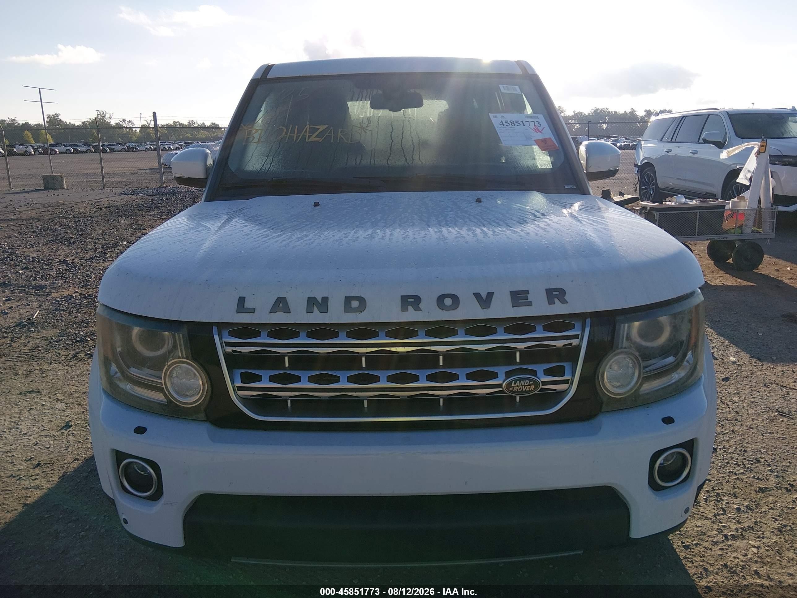 2015 Land Rover Lr4   White vin: SALAK2V62FA764807