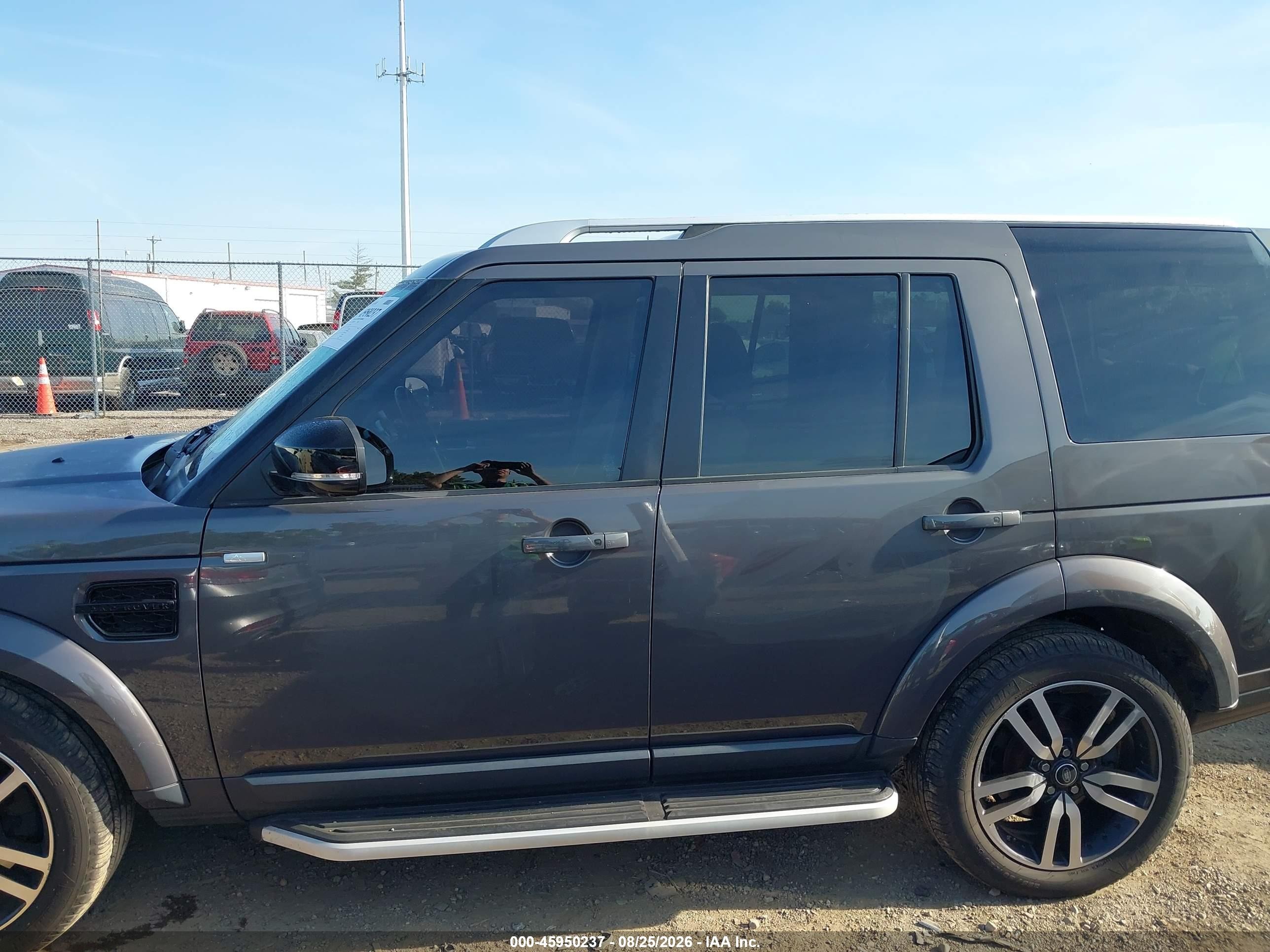 2016 Land Rover Lr4 Серый vin: SALAK2V63GA824806