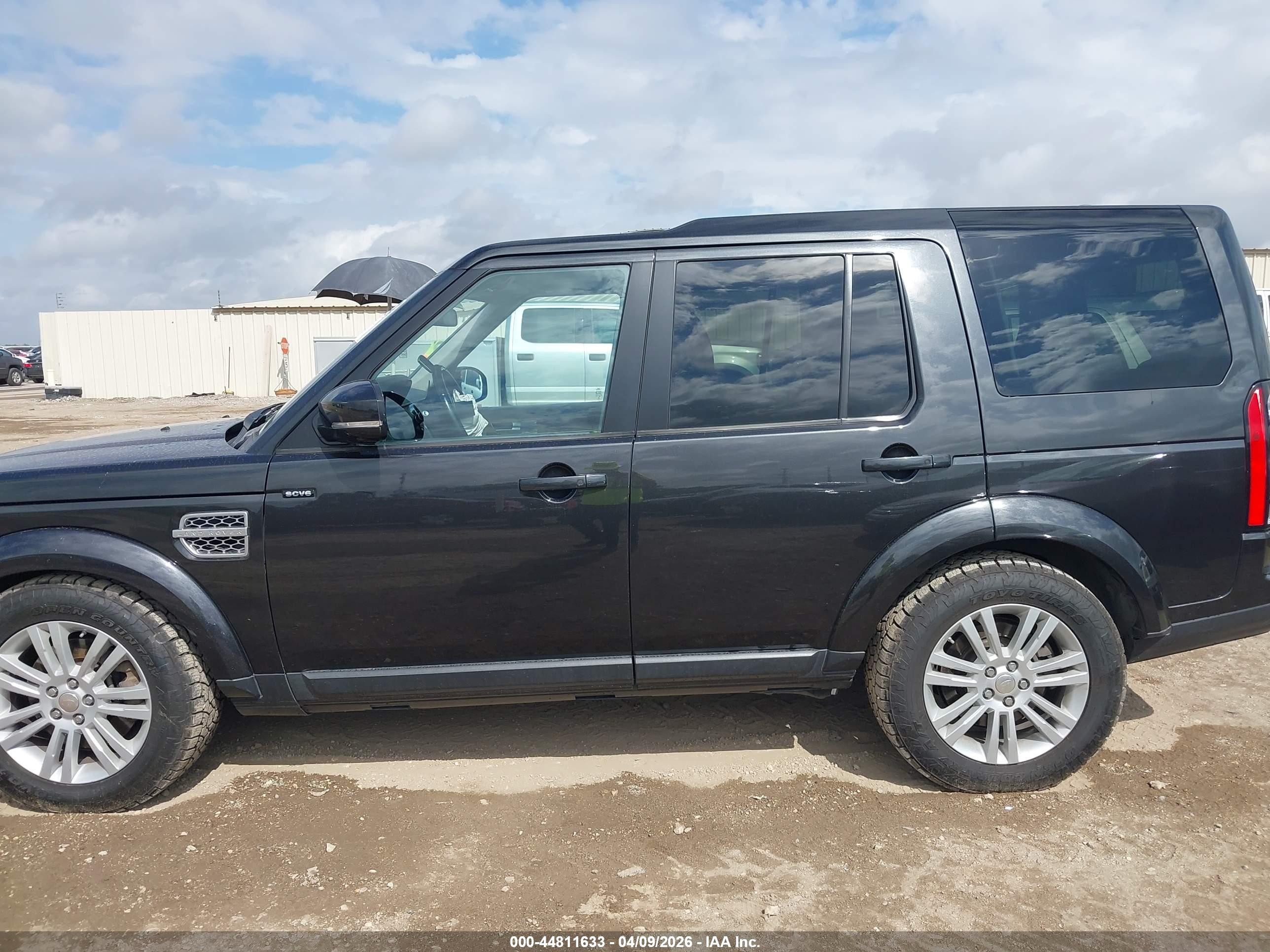 2014 Land Rover Lr4   Черный vin: SALAK2V67EA727220