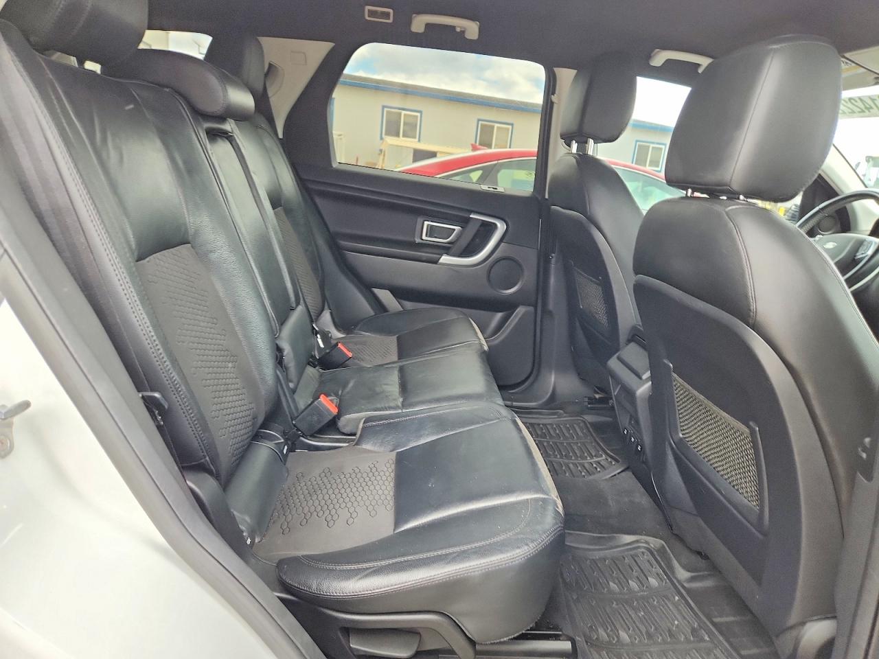 2016 Land Rover Discovery Sport Se White vin: SALCP2BG1GH623503