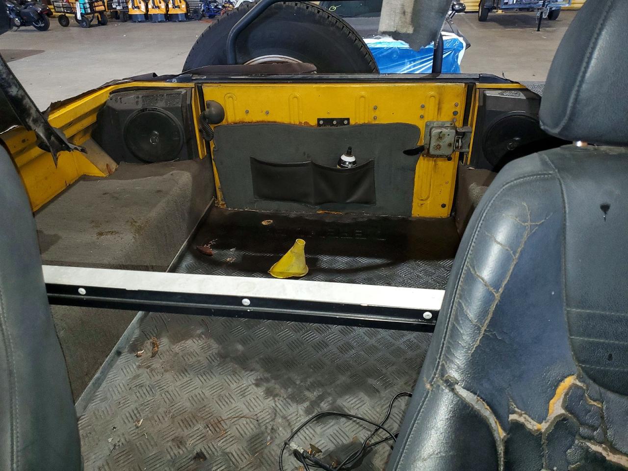 1995 Land Rover Defender 90 Yellow vin: SALDV2280SA956053