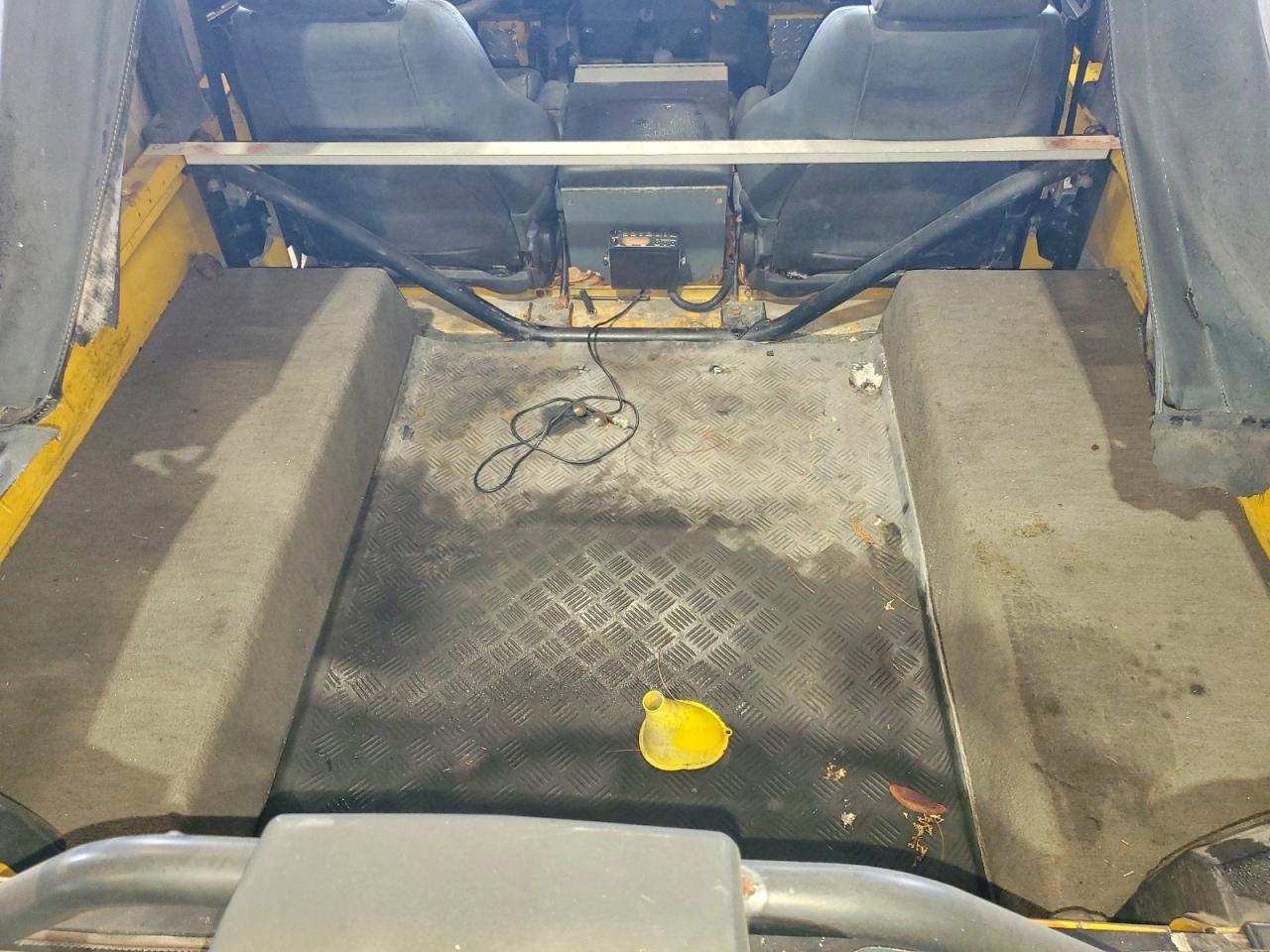 1995 Land Rover Defender 90 Yellow vin: SALDV2280SA956053