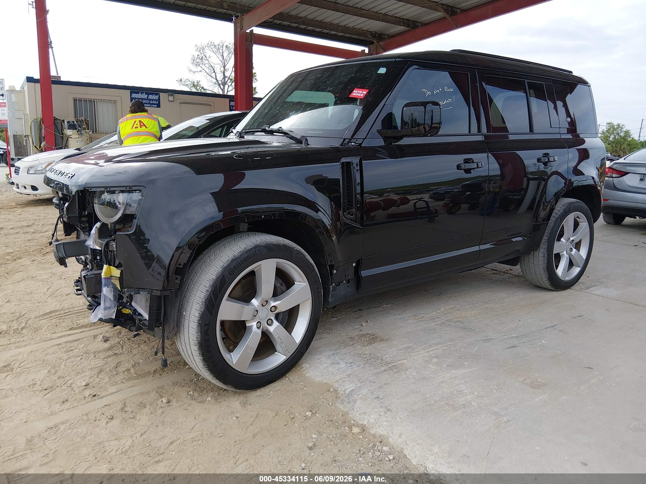 2023 Land Rover Defender 110 X-dynamic Se Black vin: SALE27EU7P2127081