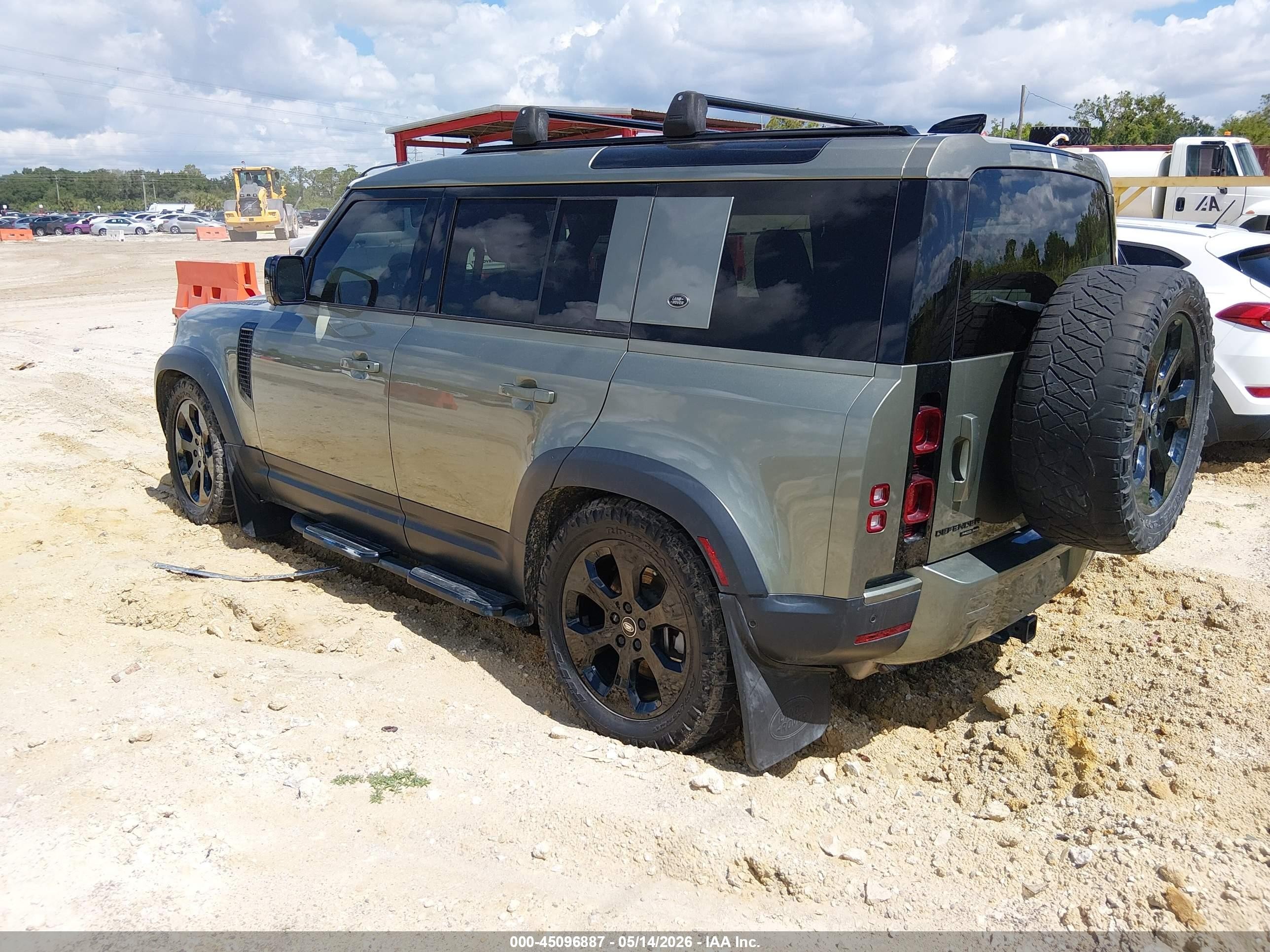 2020 Land Rover Defender 110 Hse Green vin: SALE9EEUXL2029995