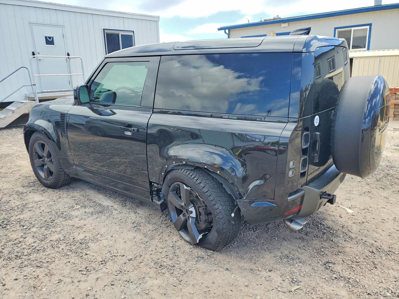 2024 Land Rover Defender 90 Черный vin: SALEB6EE3R2272155