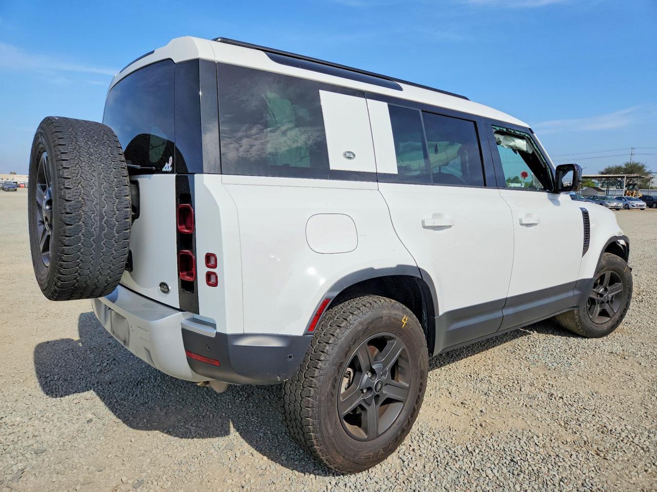 2023 Land Rover Defender 110 S White vin: SALEJ7EX8P2242866