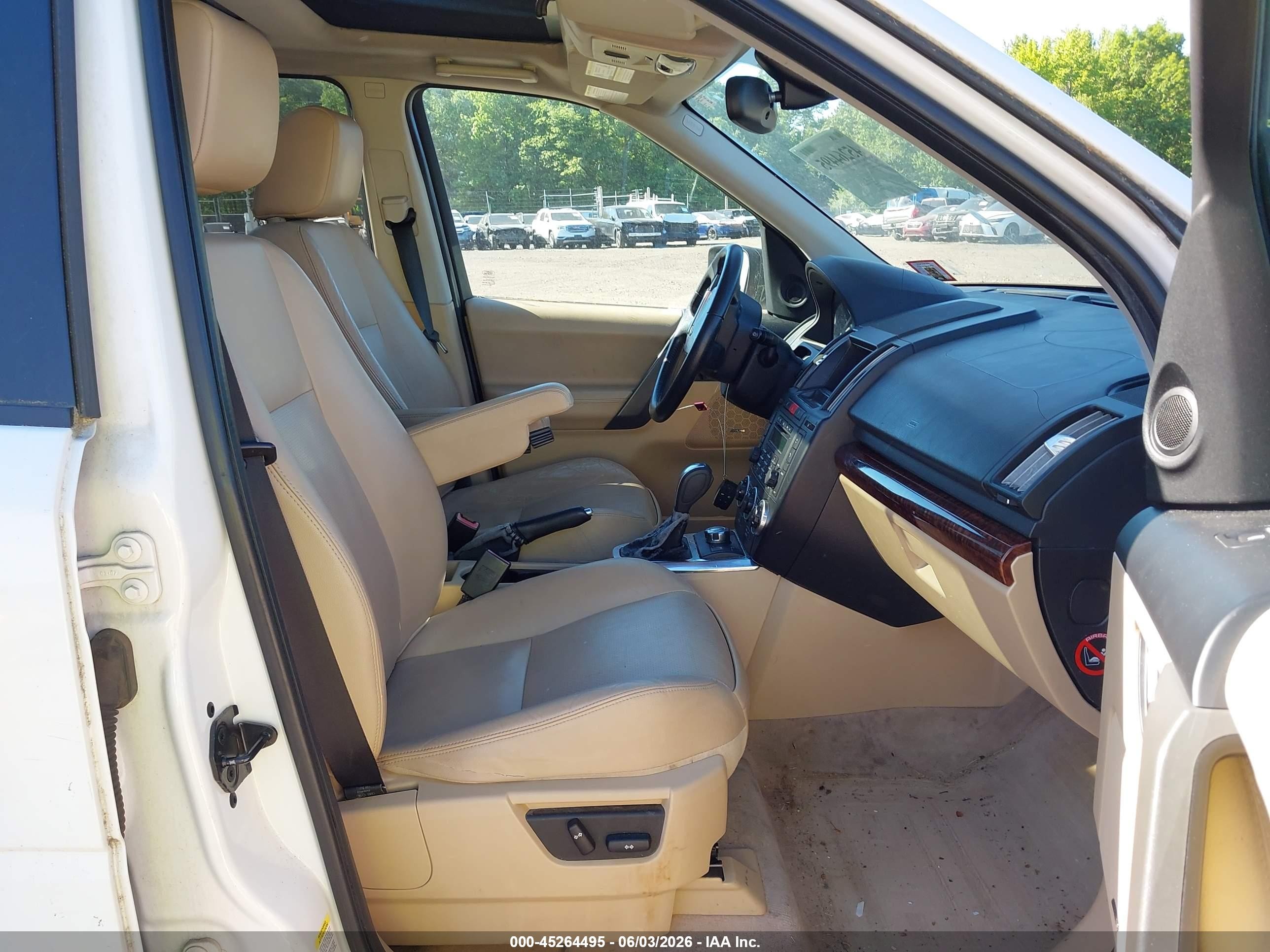 2008 Land Rover Lr2 Se White vin: SALFP24N48H038733