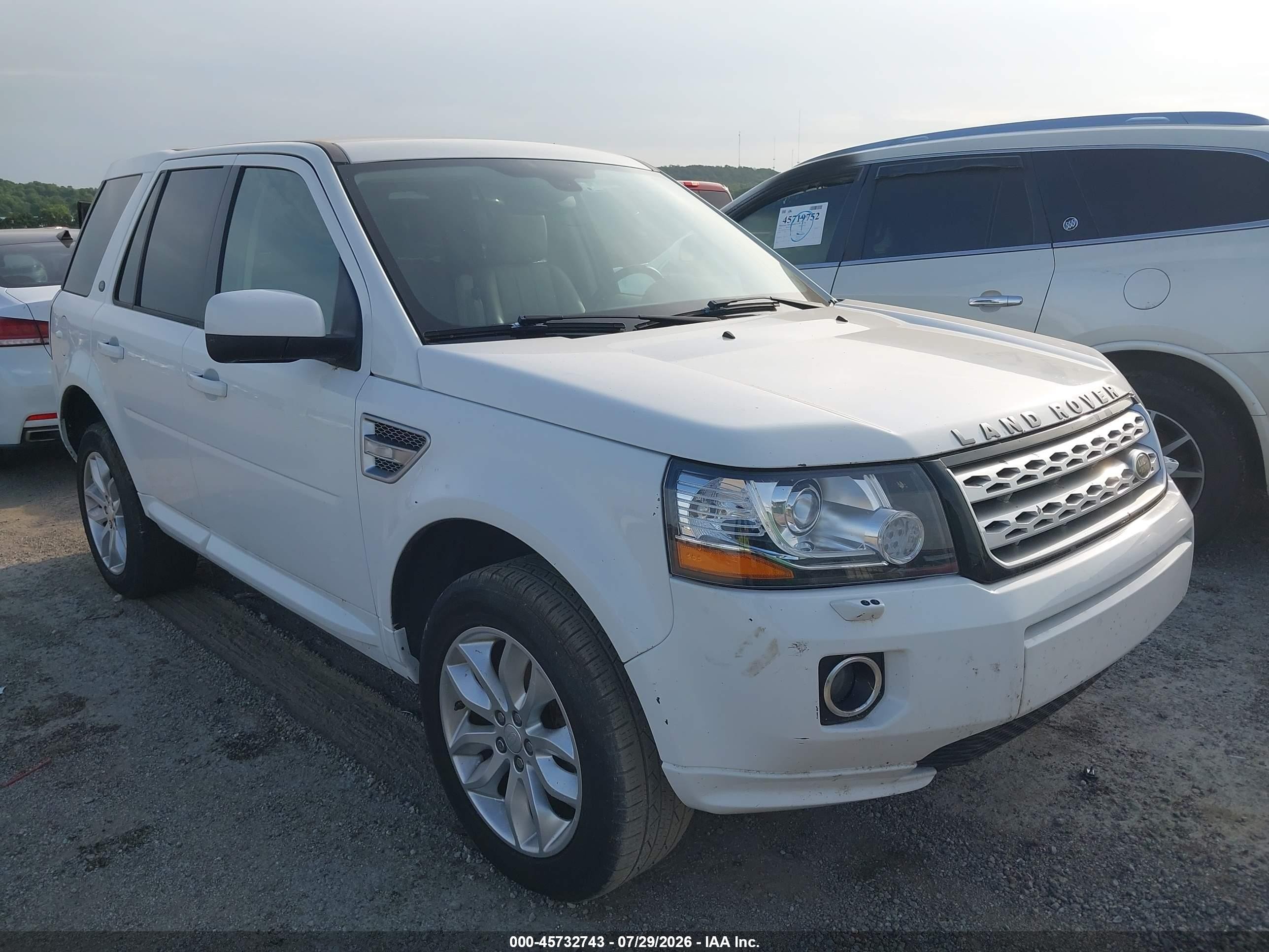 2015 Land Rover Lr2   Белый vin: SALFR2BG0FH423802