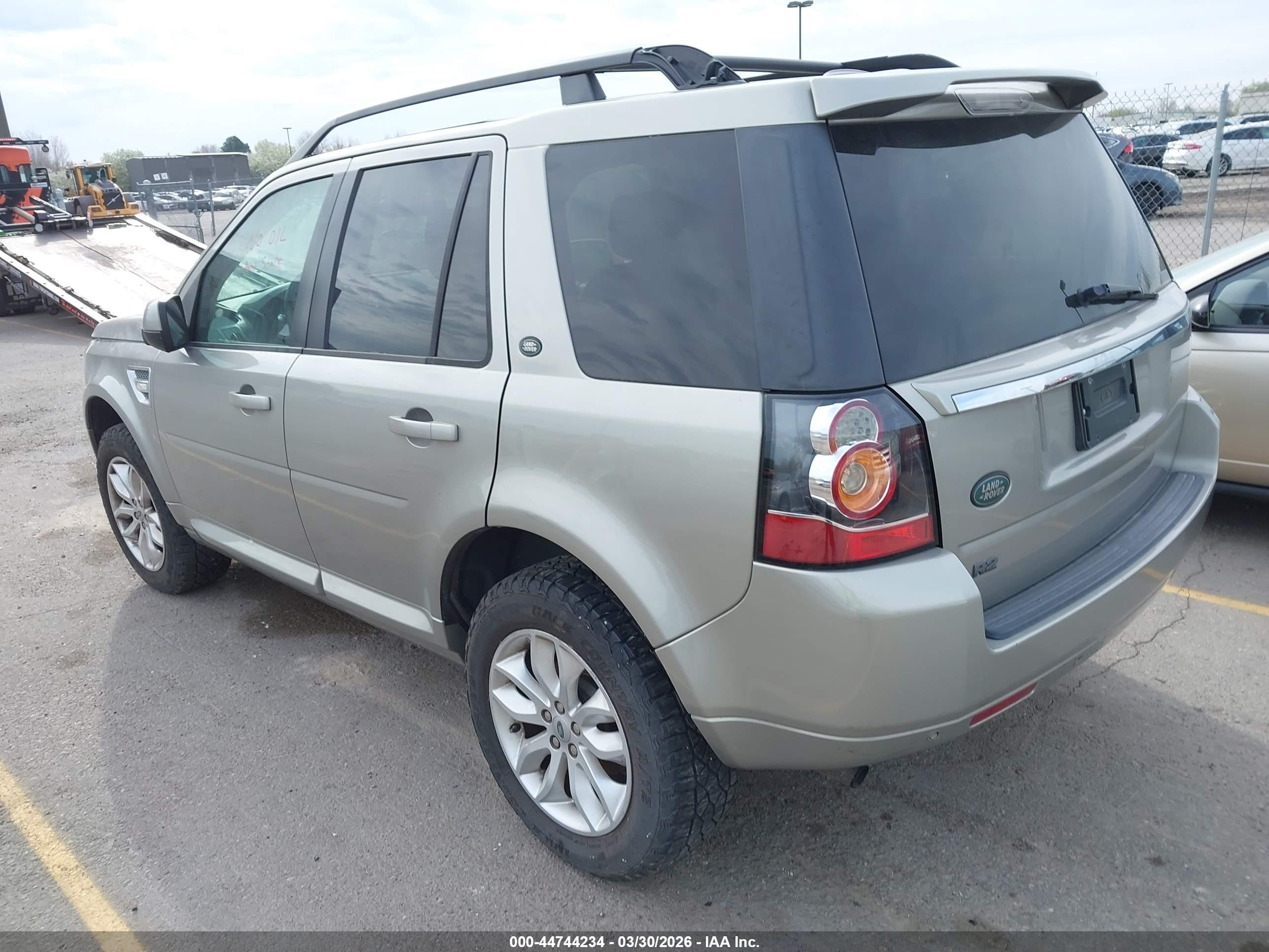 2013 Land Rover Lr2   Gold vin: SALFR2BG5DH339844