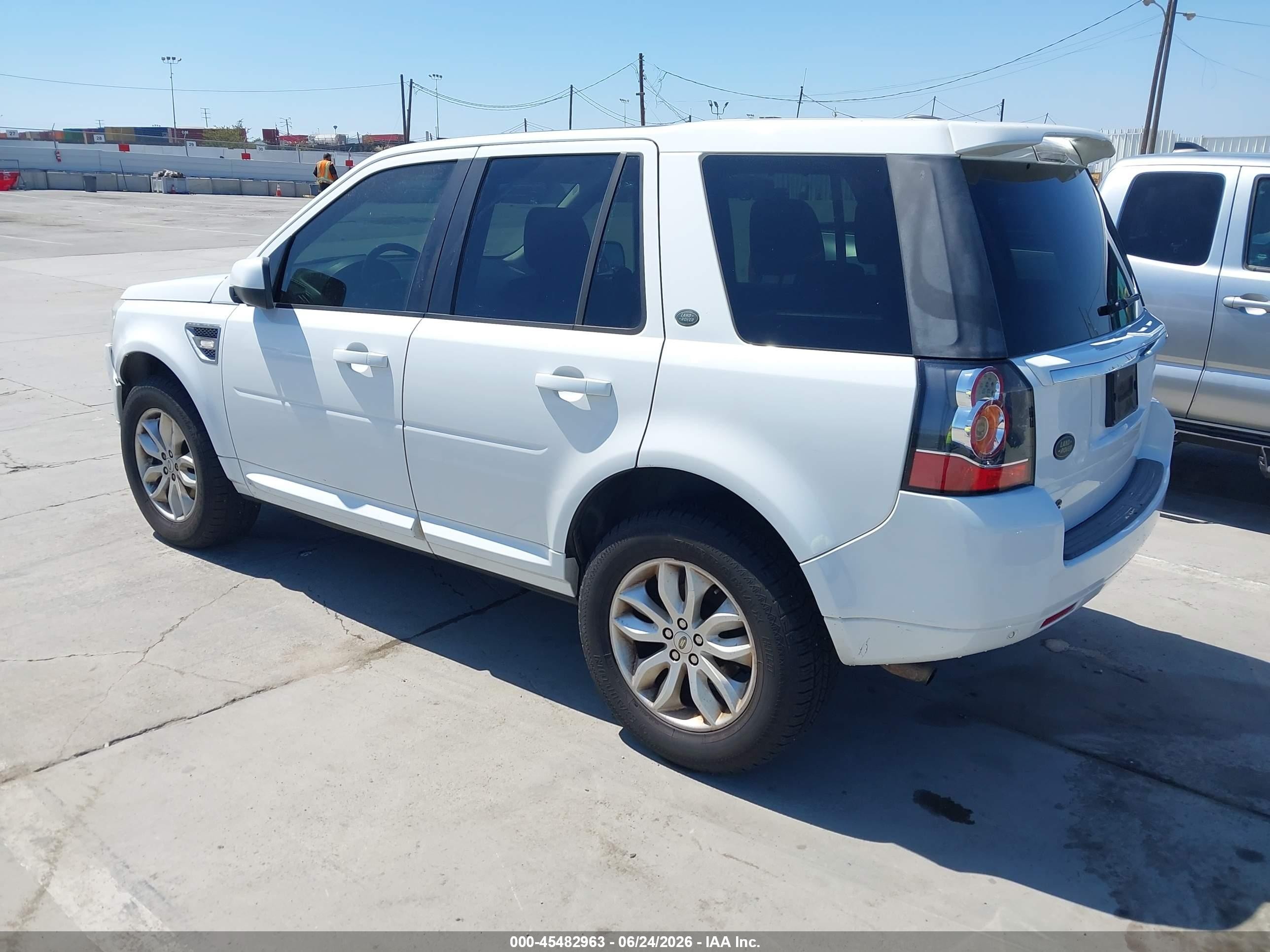 2013 Land Rover Lr2 White vin: SALFR2BG9DH359045