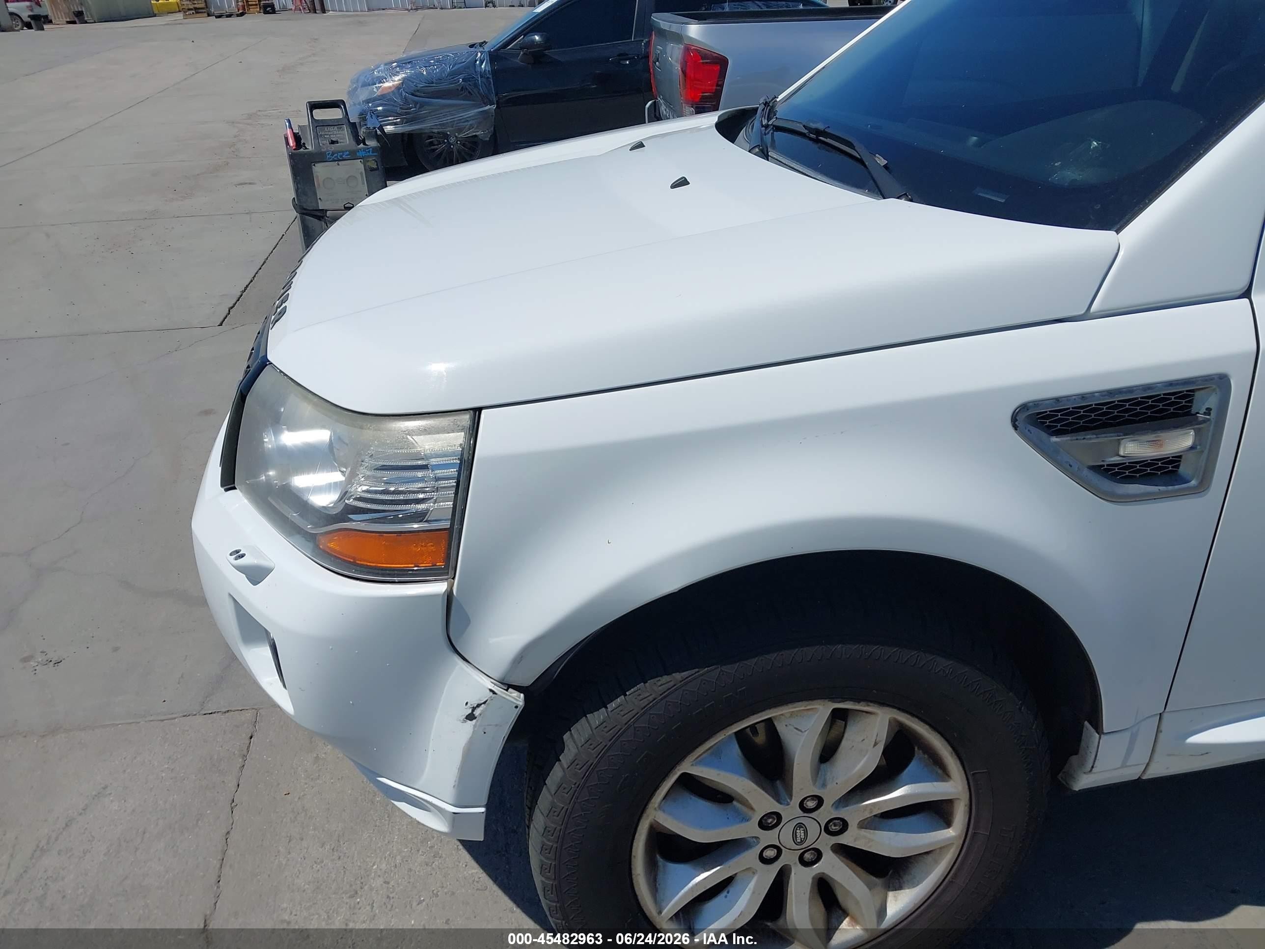 2013 Land Rover Lr2 White vin: SALFR2BG9DH359045