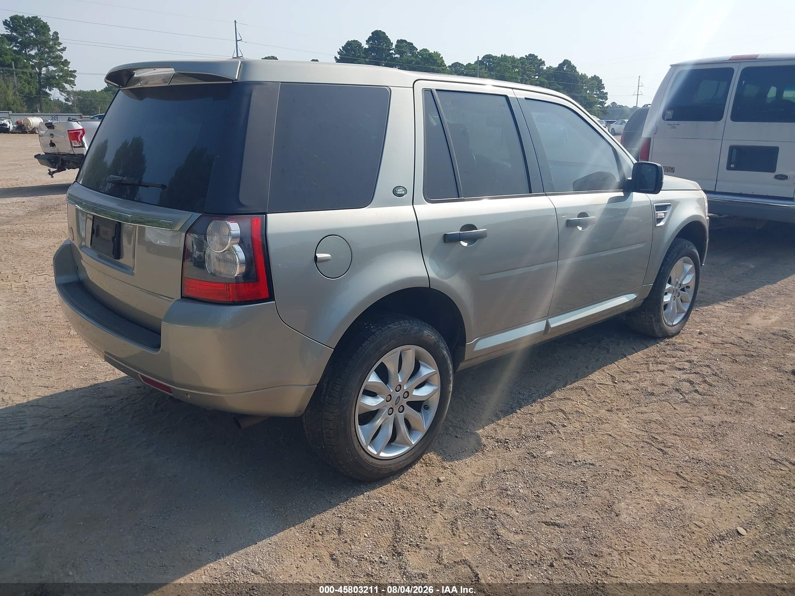 2011 Land Rover Lr2   Tan vin: SALFR2BN0BH271755