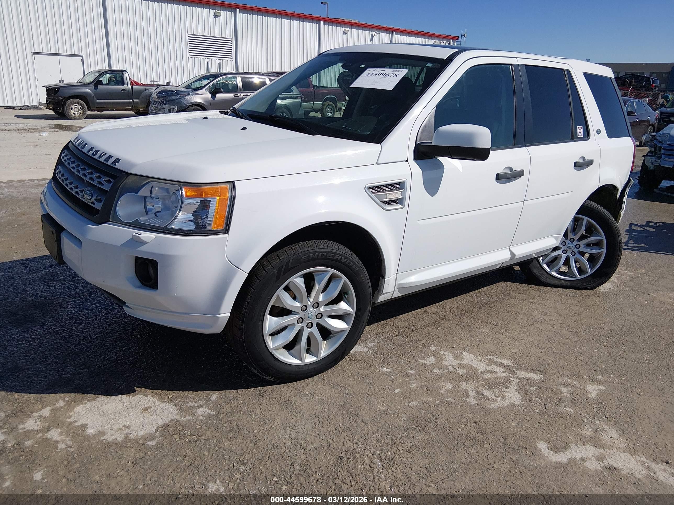 2011 Land Rover Lr2 White vin: SALFR2BN3BH231394