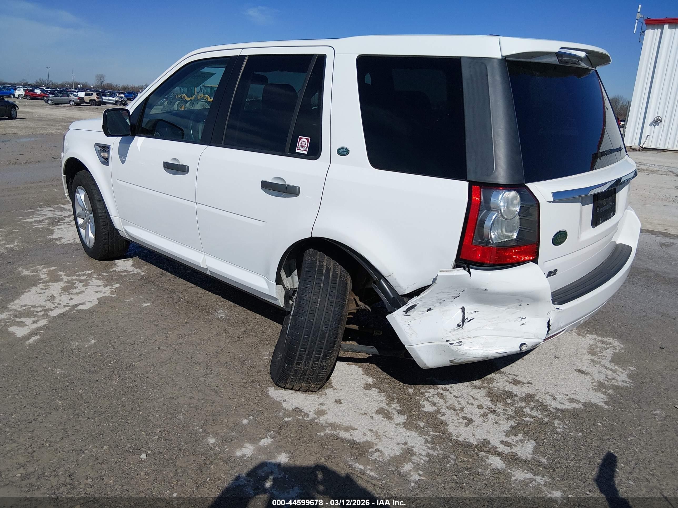 2011 Land Rover Lr2 White vin: SALFR2BN3BH231394