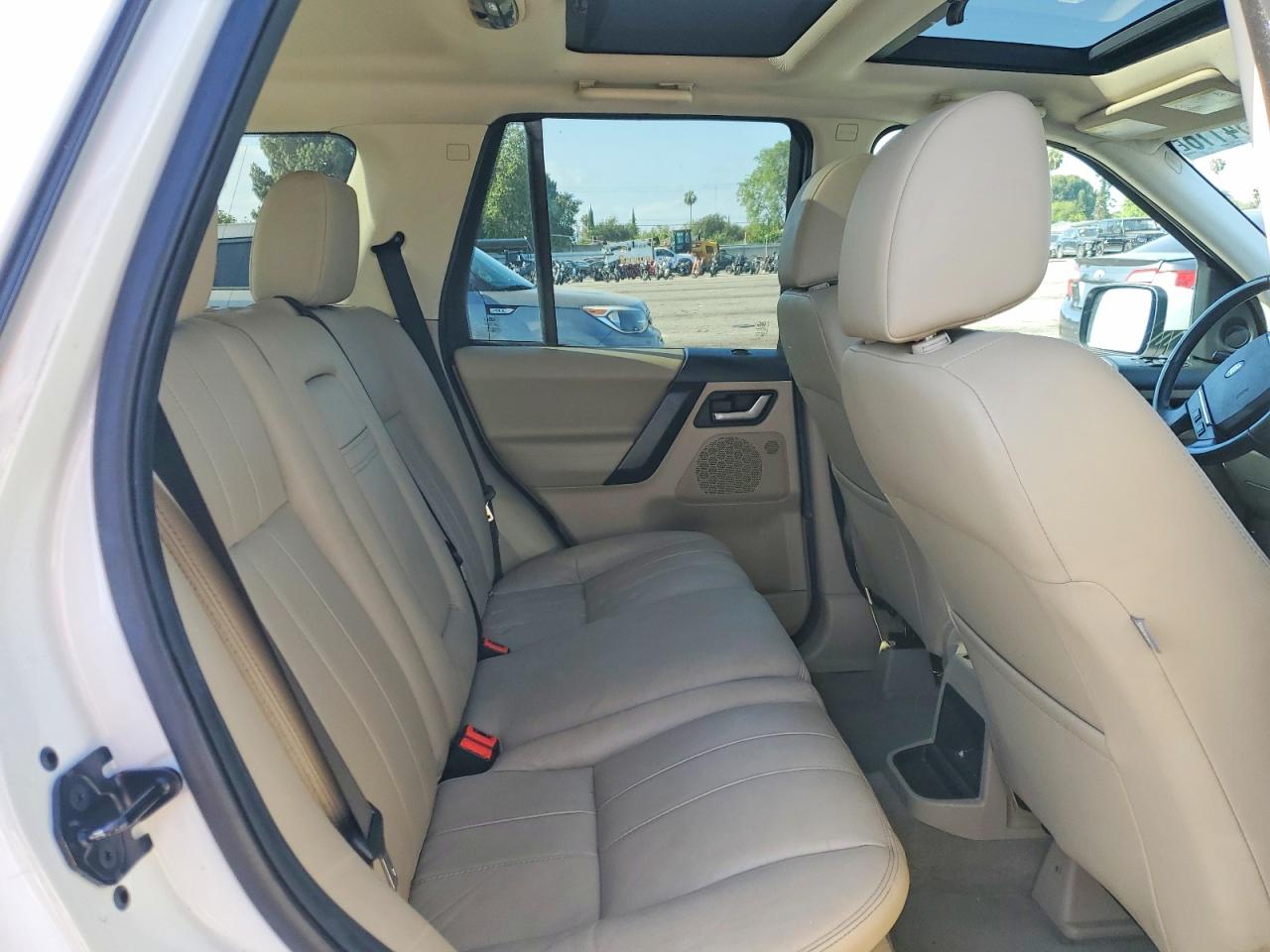 2011 Land Rover Lr2 Hse White vin: SALFR2BN3BH276948