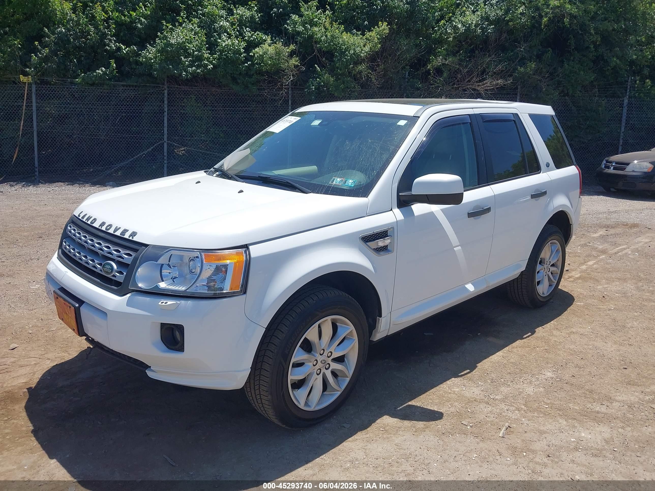 2012 Land Rover Lr2   White vin: SALFR2BN3CH290527