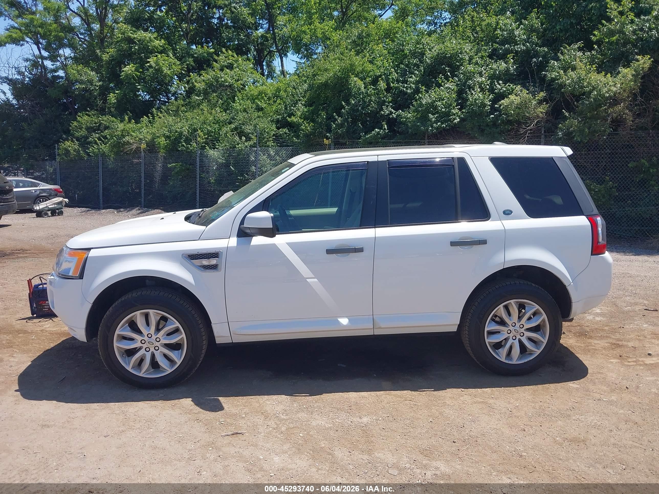 2012 Land Rover Lr2   White vin: SALFR2BN3CH290527