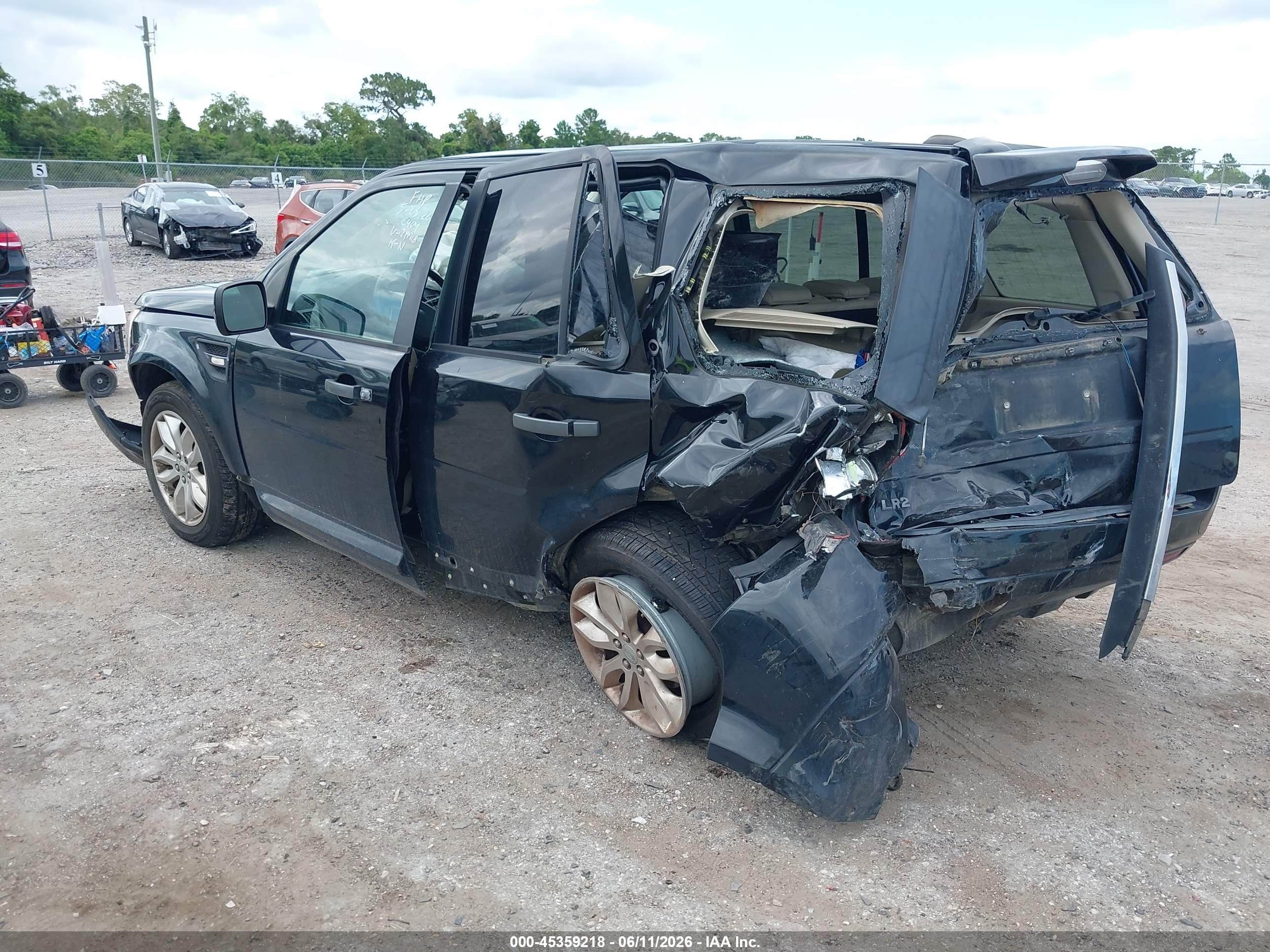 2011 Land Rover Lr2   Black vin: SALFR2BN6BH219918
