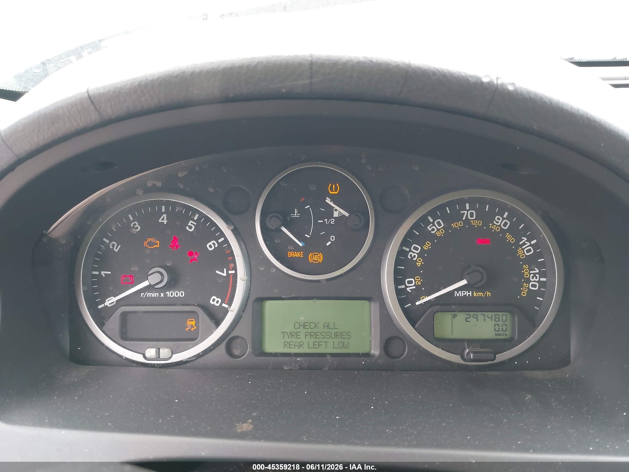2011 Land Rover Lr2   Black vin: SALFR2BN6BH219918