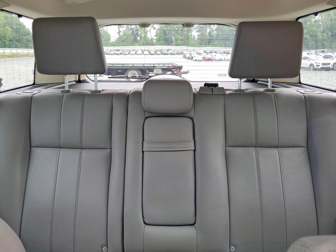 2011 Land Rover Lr2 Hse Серебряный vin: SALFR2BN8BH280364
