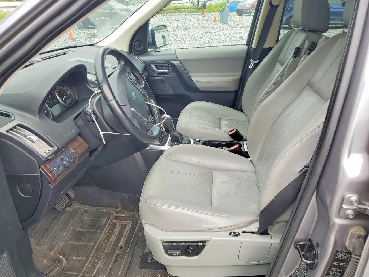 2011 Land Rover Lr2 Hse Серебряный vin: SALFR2BN8BH280364